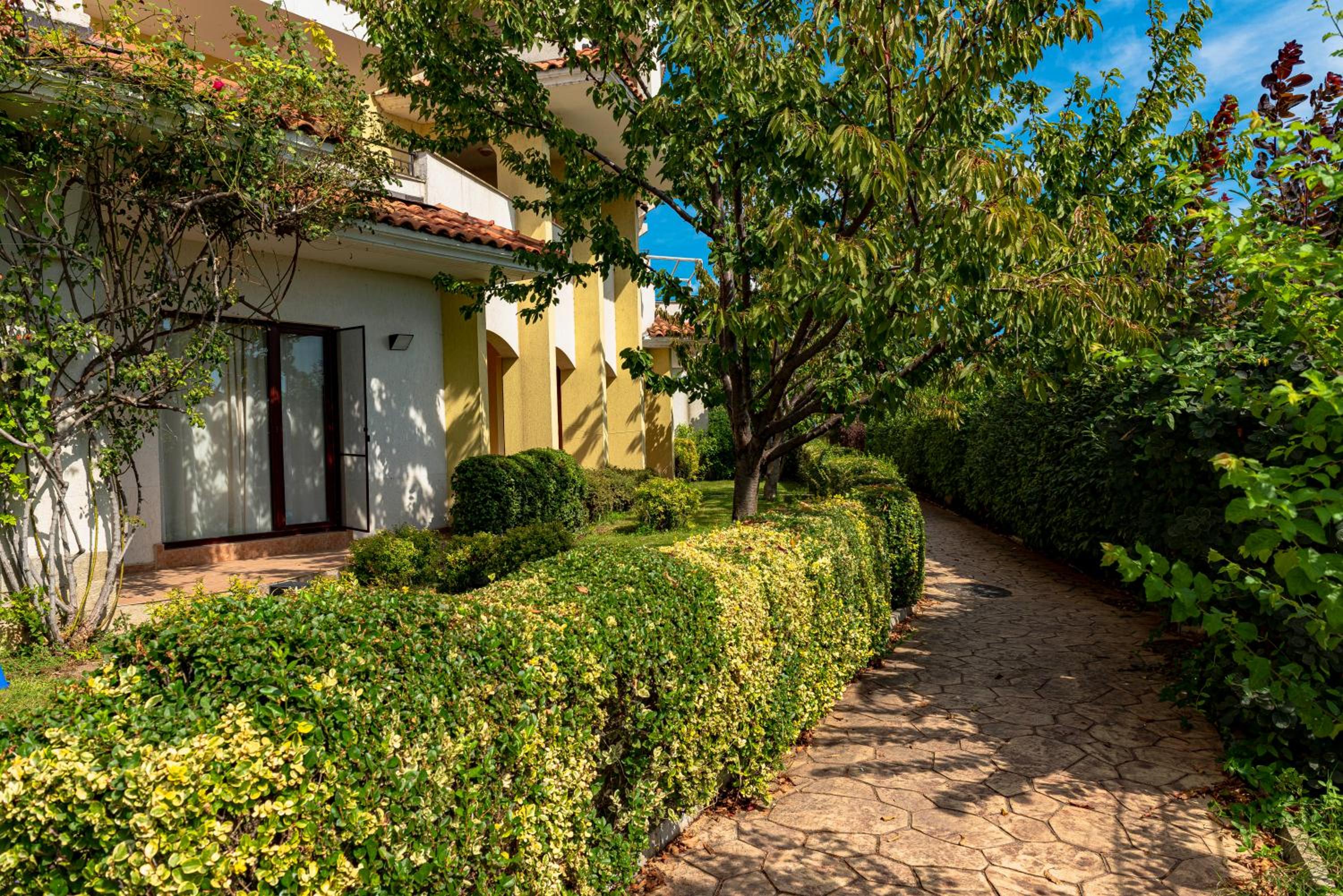 Menada Apartments in Marina Cape