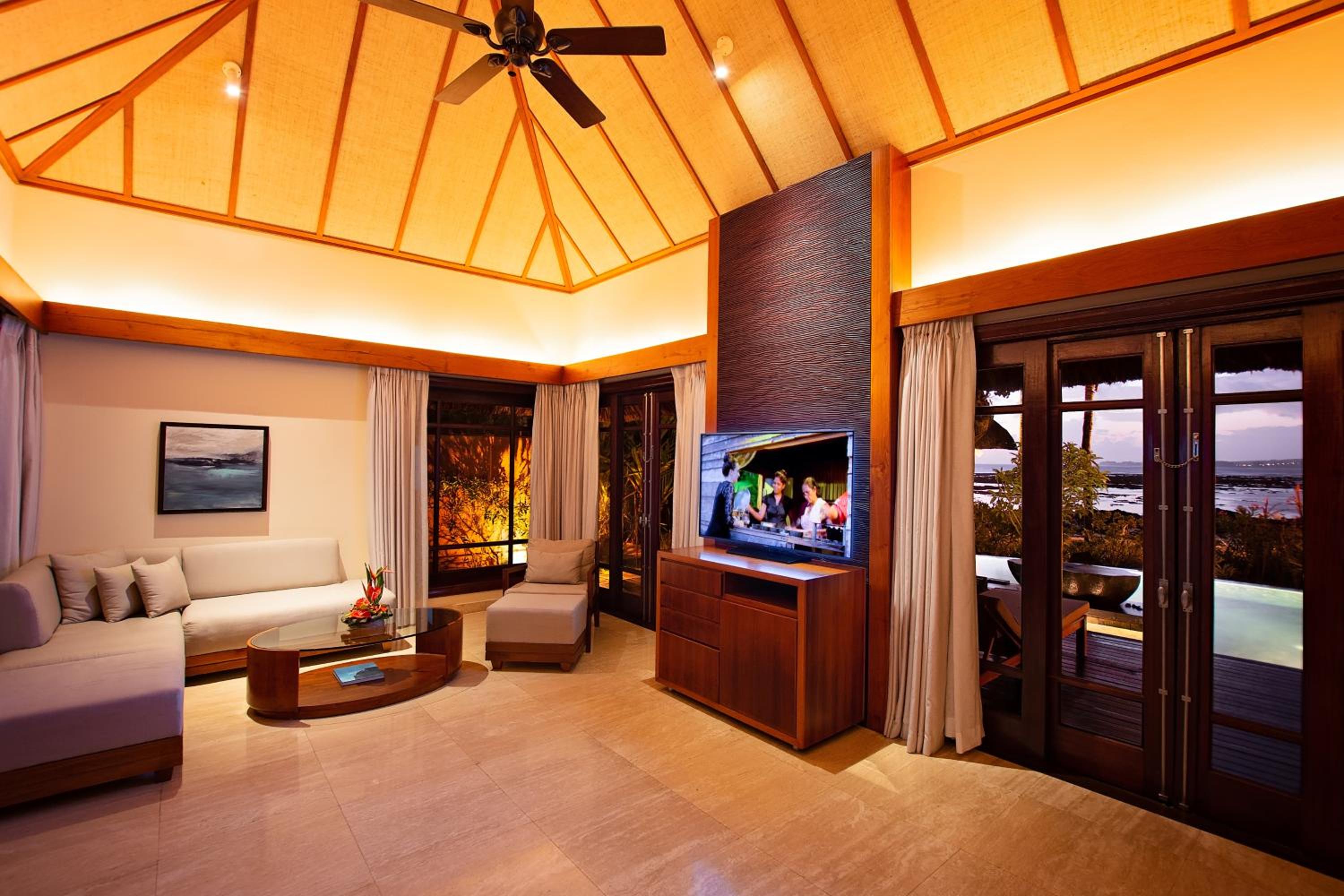 Shanti Maurice Resort & Spa
