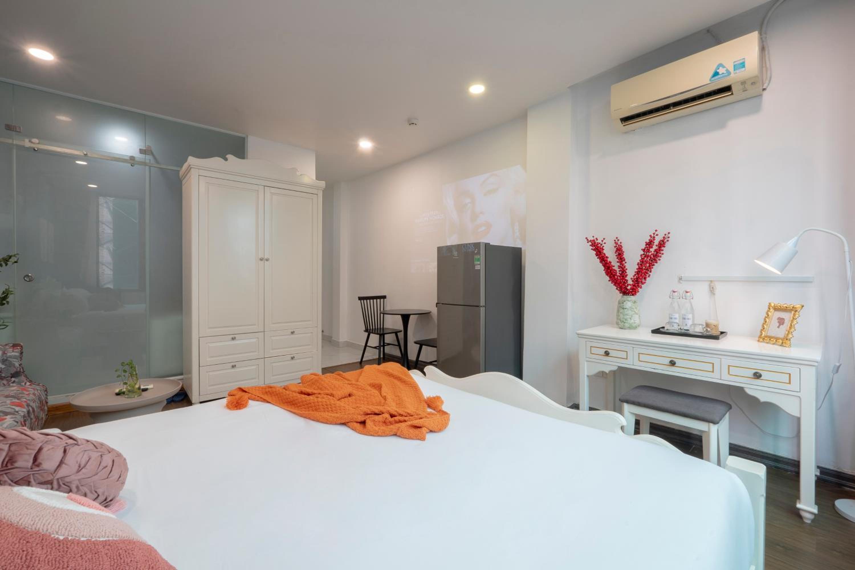 SAZI Opera Home HCM
