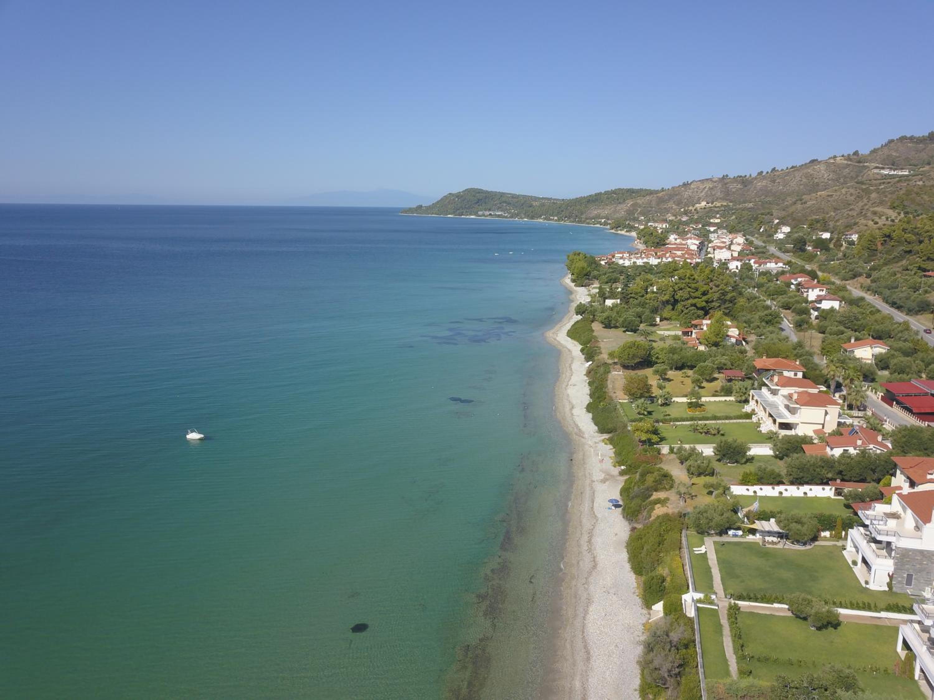 ALKEA beachfront apartment Moles Kalives Halkidiki
