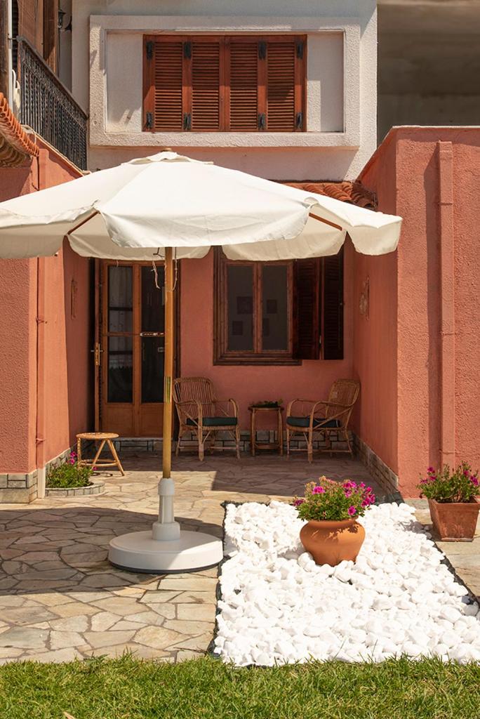 ALKEA beachfront apartment Moles Kalives Halkidiki
