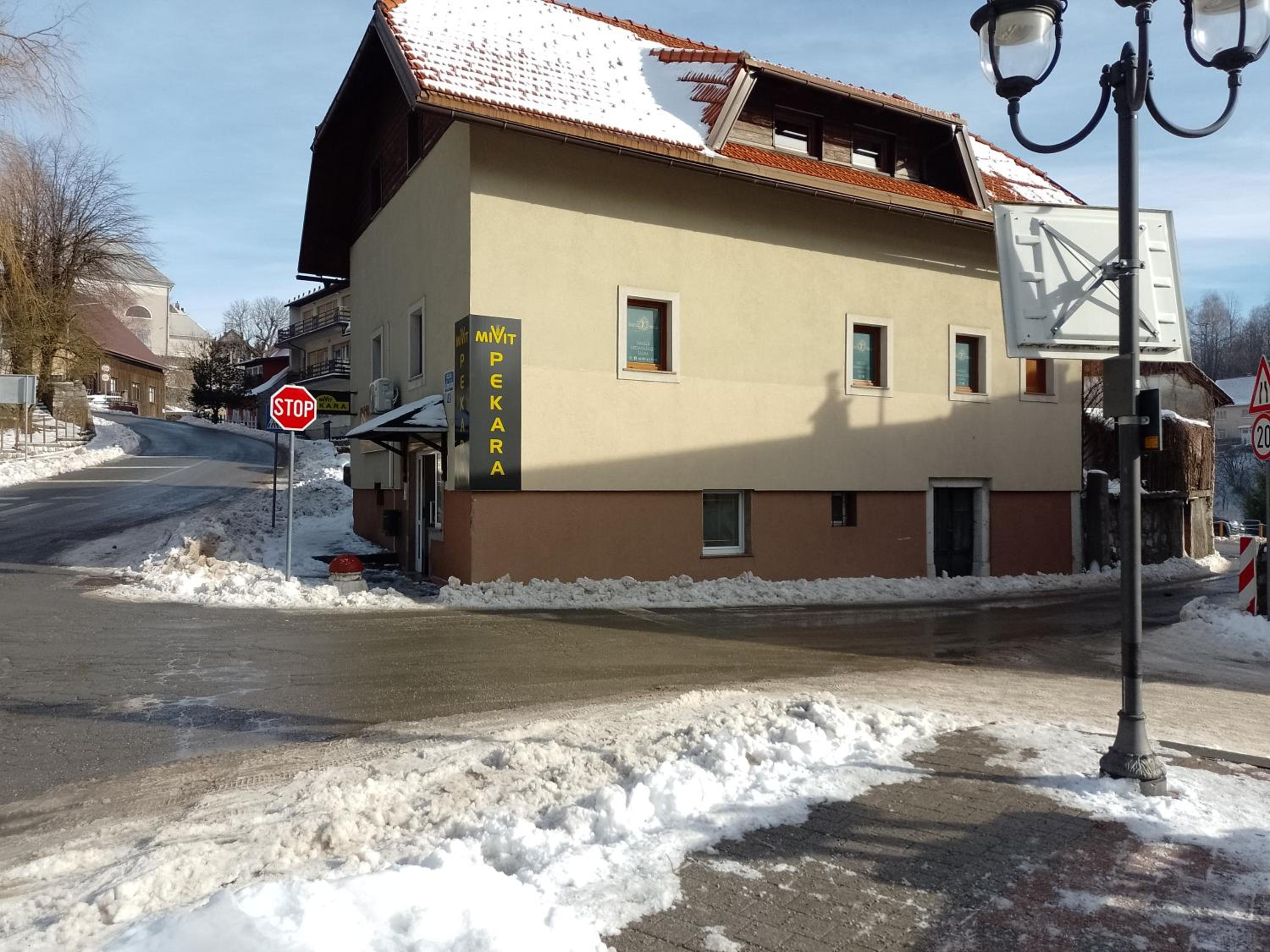 Photo 27