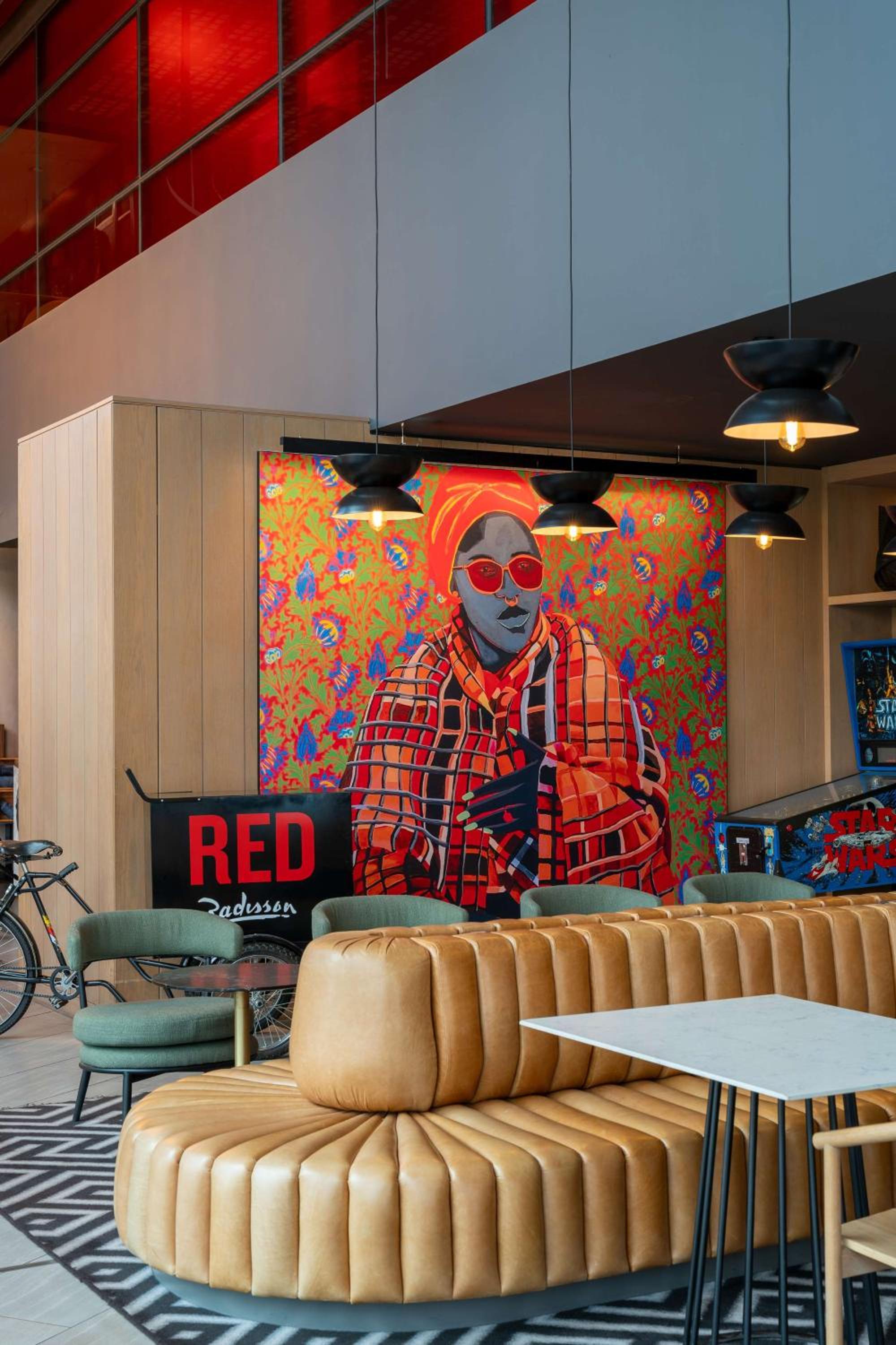 Johannesburg Vacations - Radisson RED Hotel Johannesburg Rosebank - Property Image 16