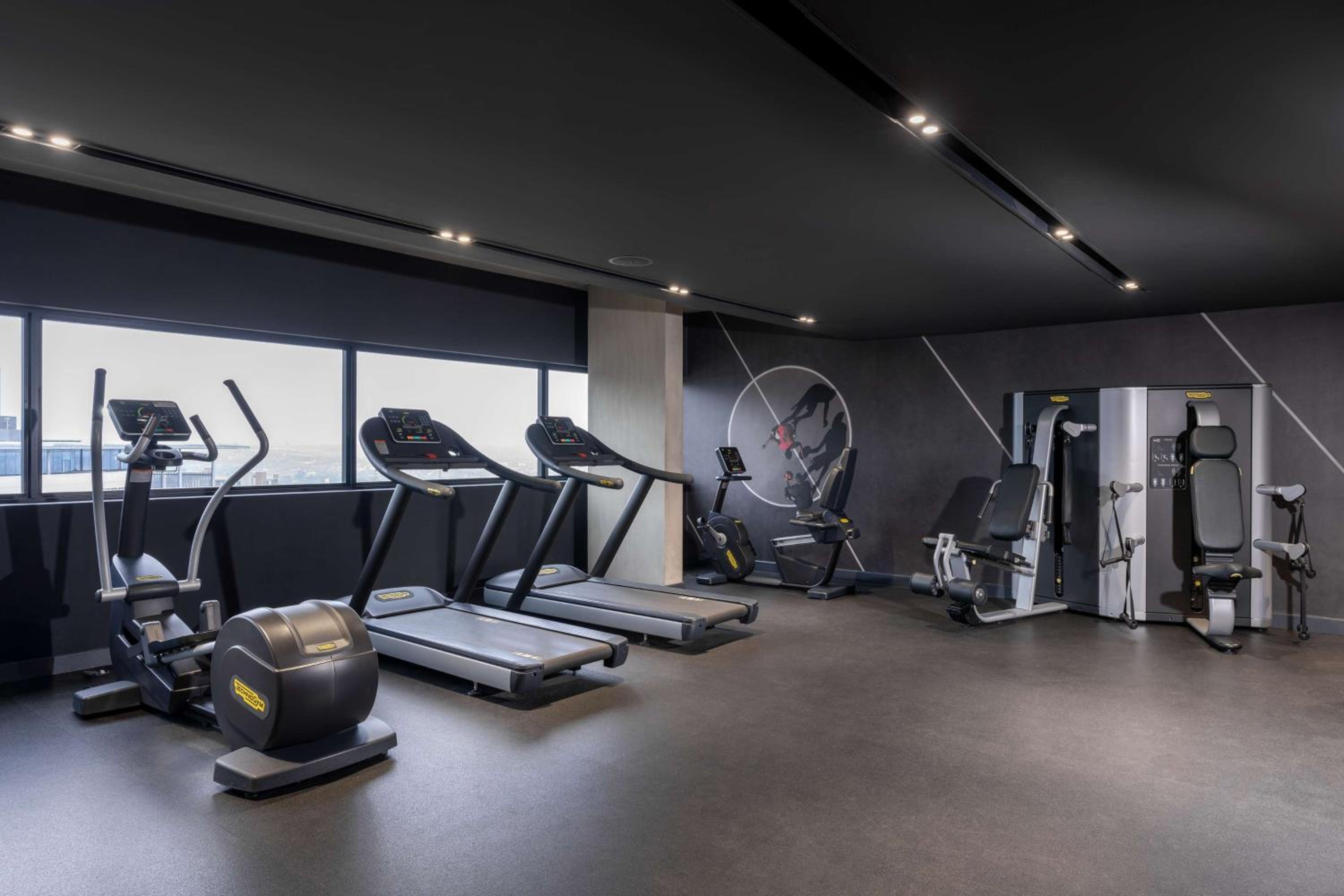 Johannesburg Vacations - Radisson RED Hotel Johannesburg Rosebank - Property Image 73