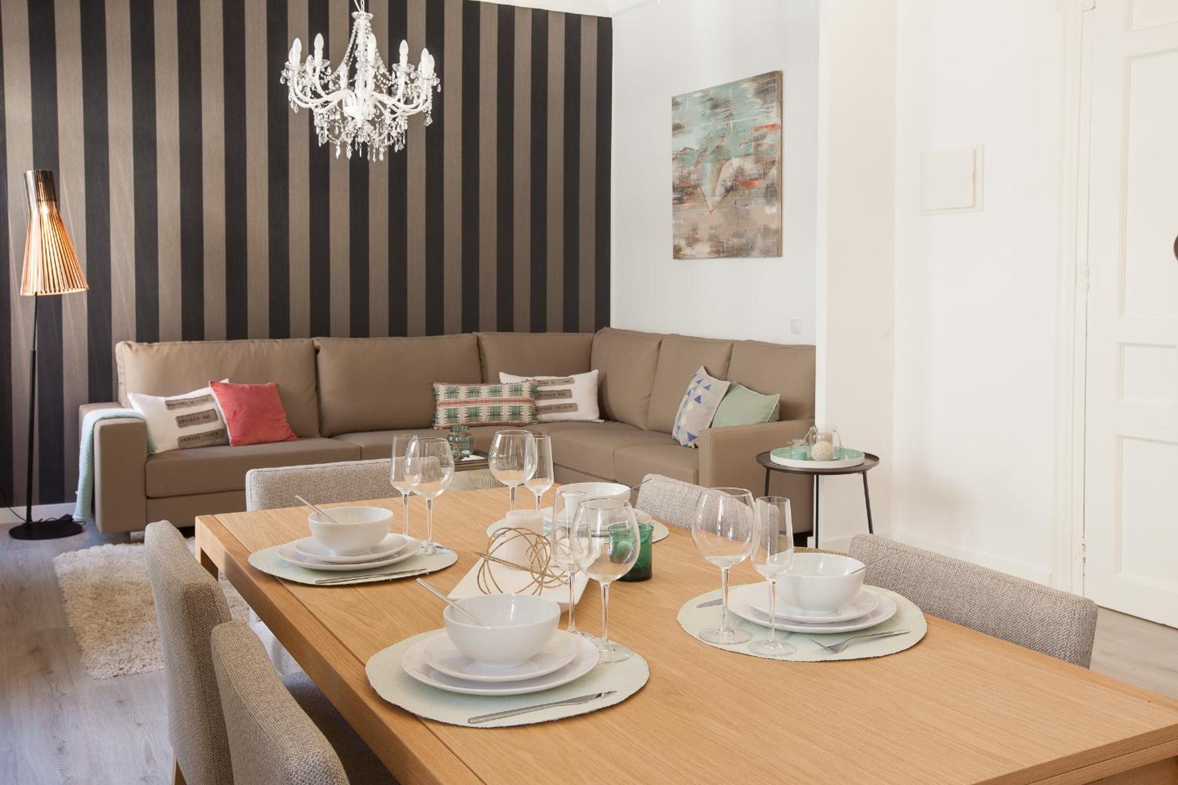 Click&Flat Seneca Suites