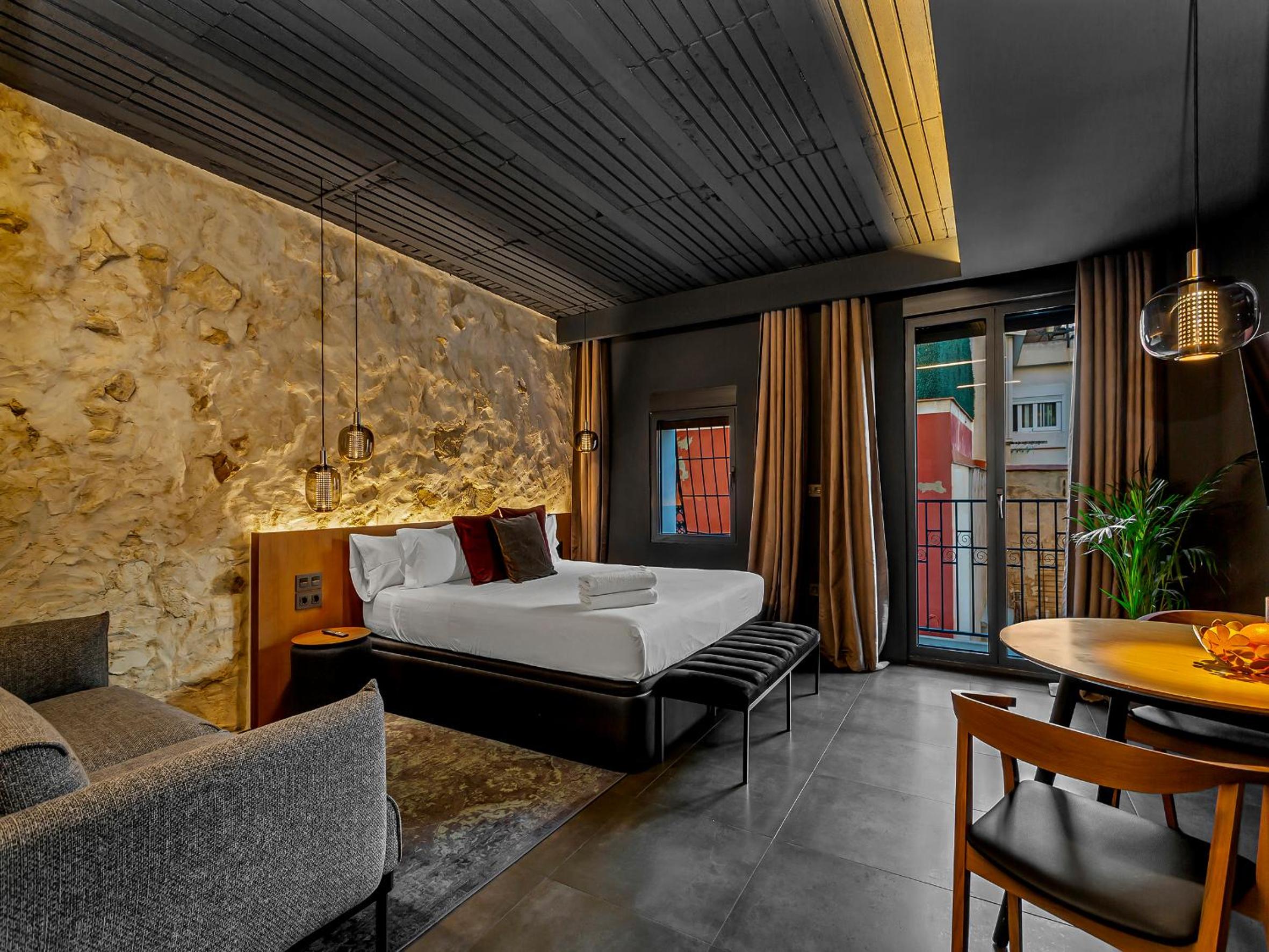 Hotel Apartaestudios Evolution Luxury - Image 1