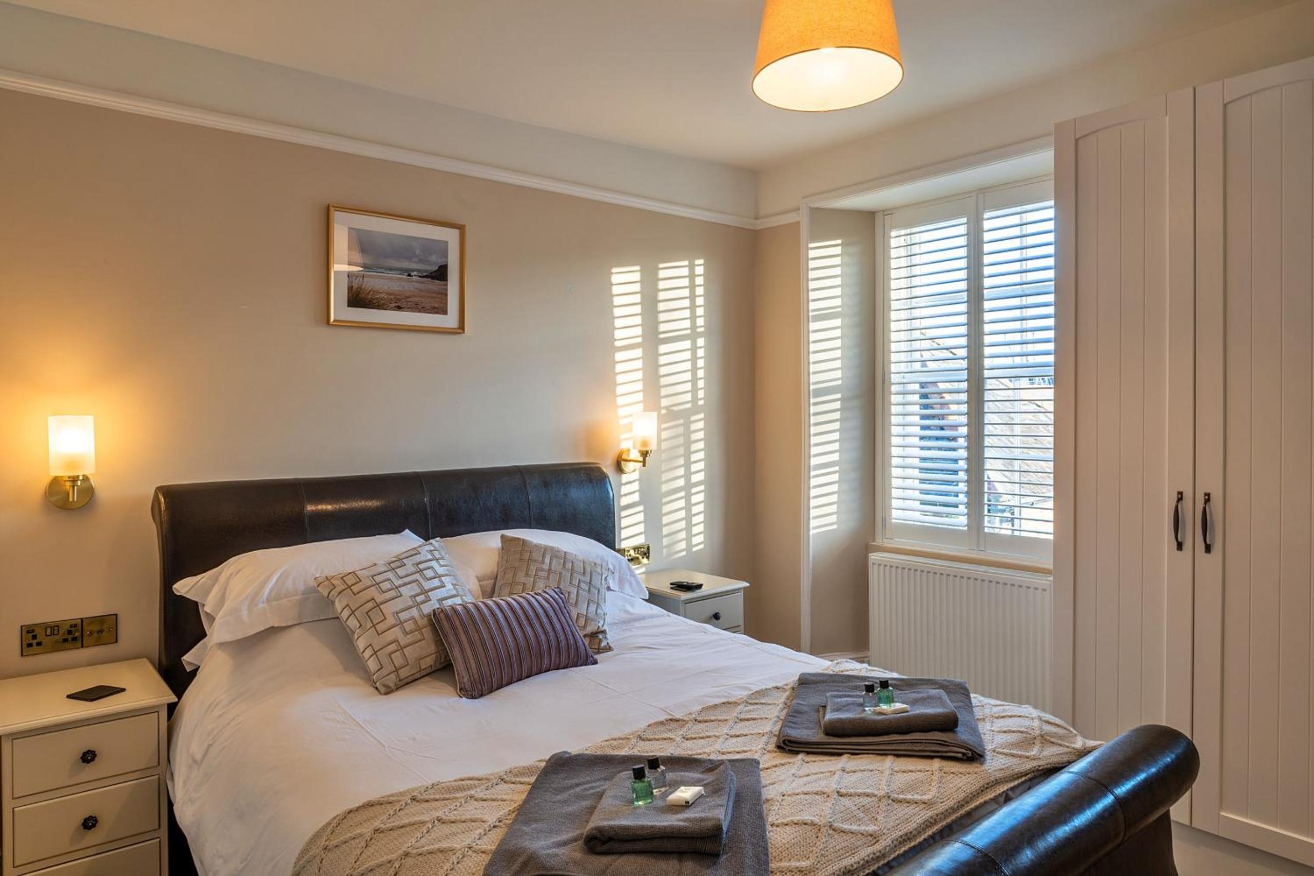 Finest Retreats - The Old Counting House view 4
