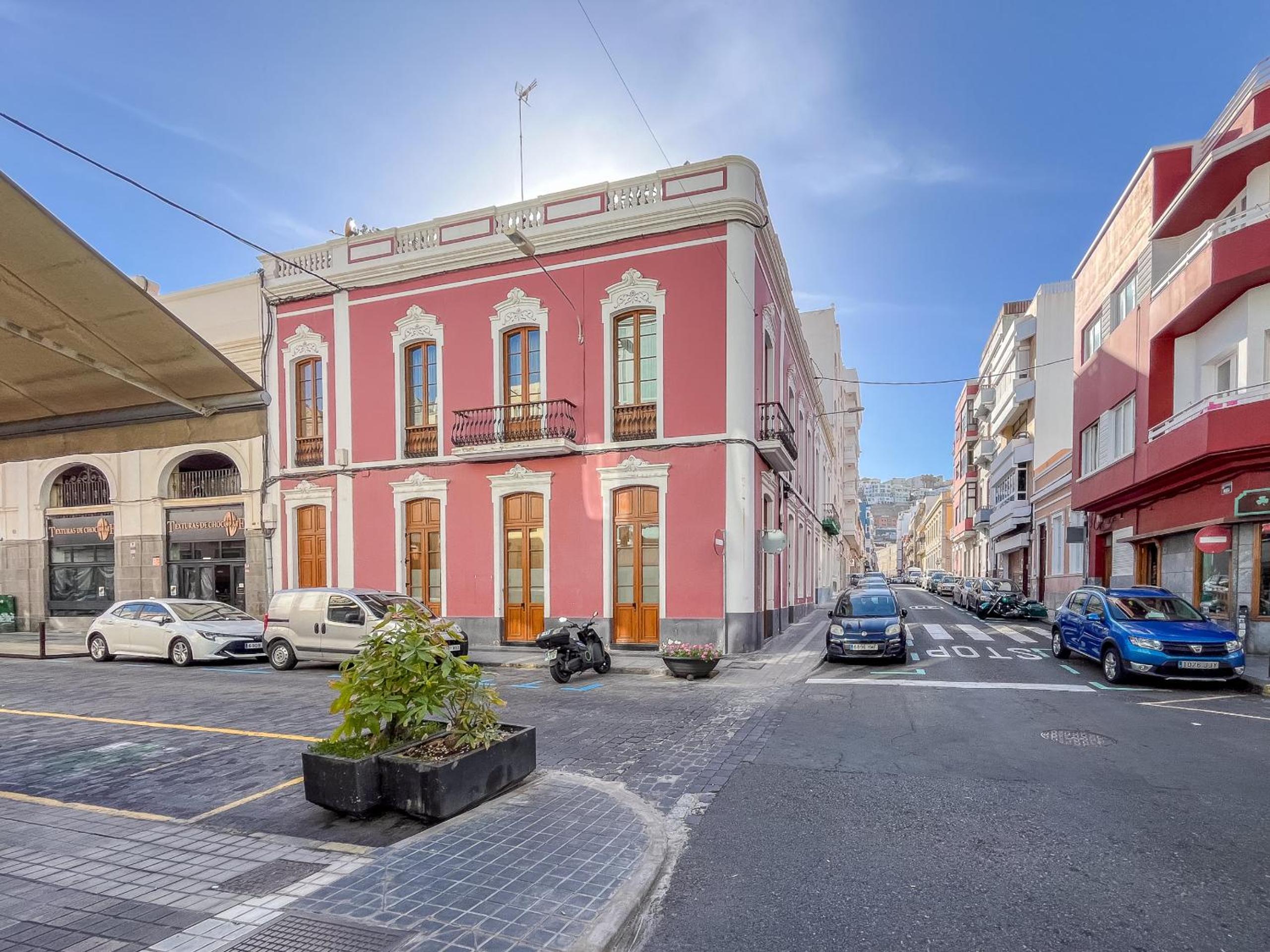 Triana Cool Studio