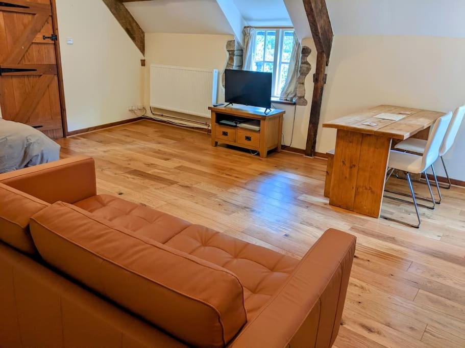 The Old Granary Farm Cottage view 2