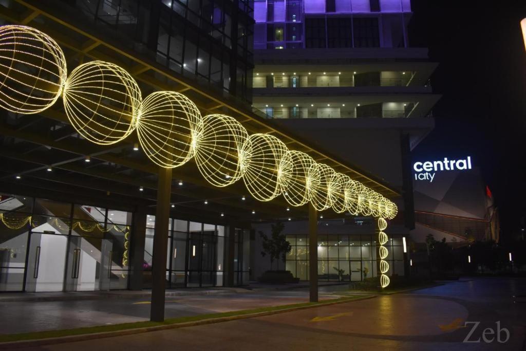 i-City【CASA TROPIS】~Wifi/Netflix/Parking~7pax