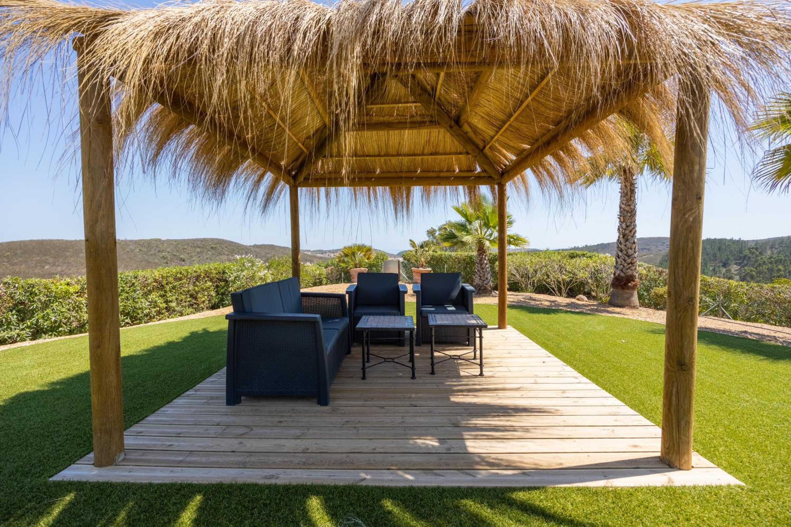 Villa Surga, a luxurious and exclusive romantic villa in the Algarve view 3