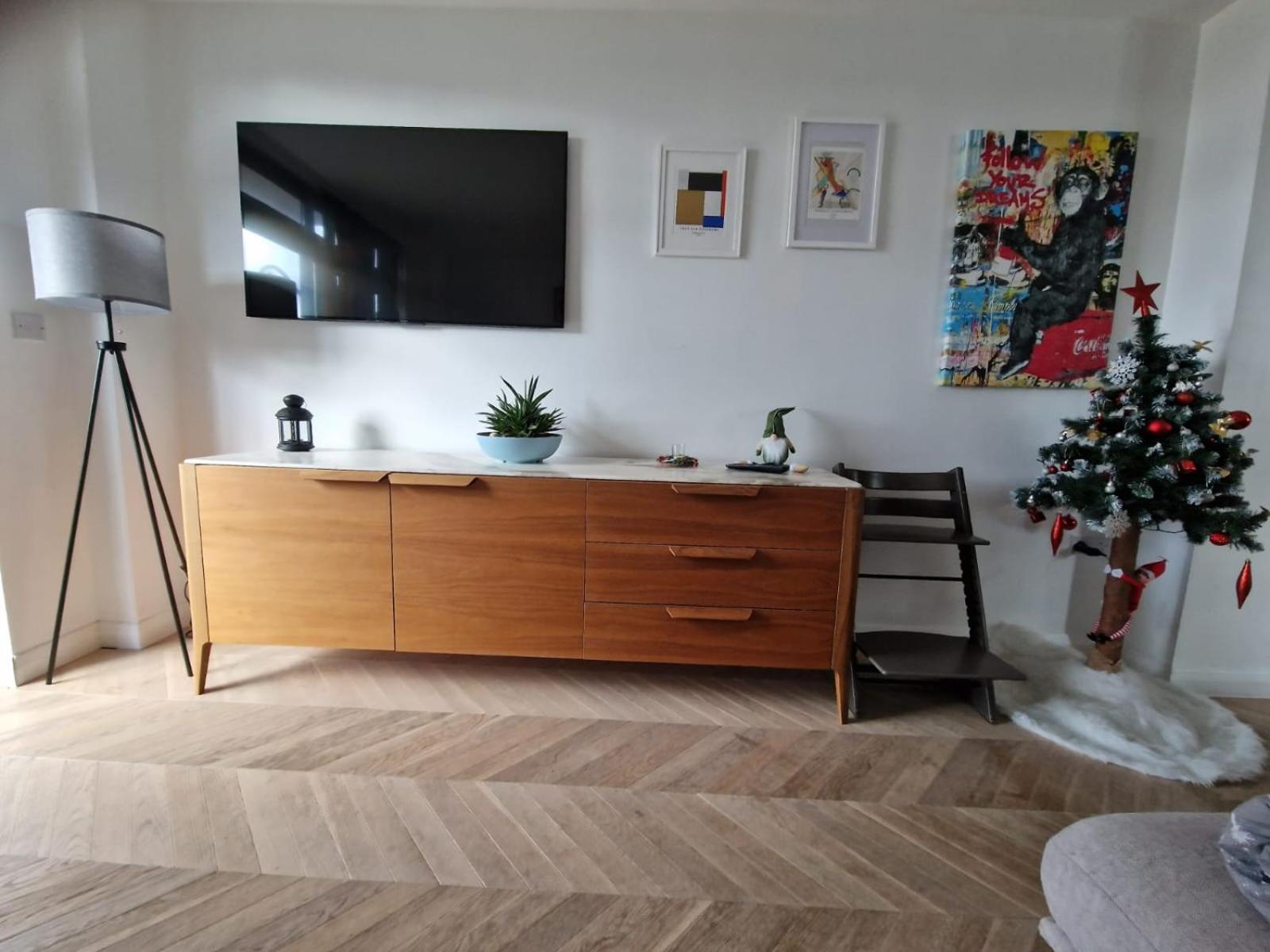 Cosy 1 bedroom apartment with balcony near Chiswick