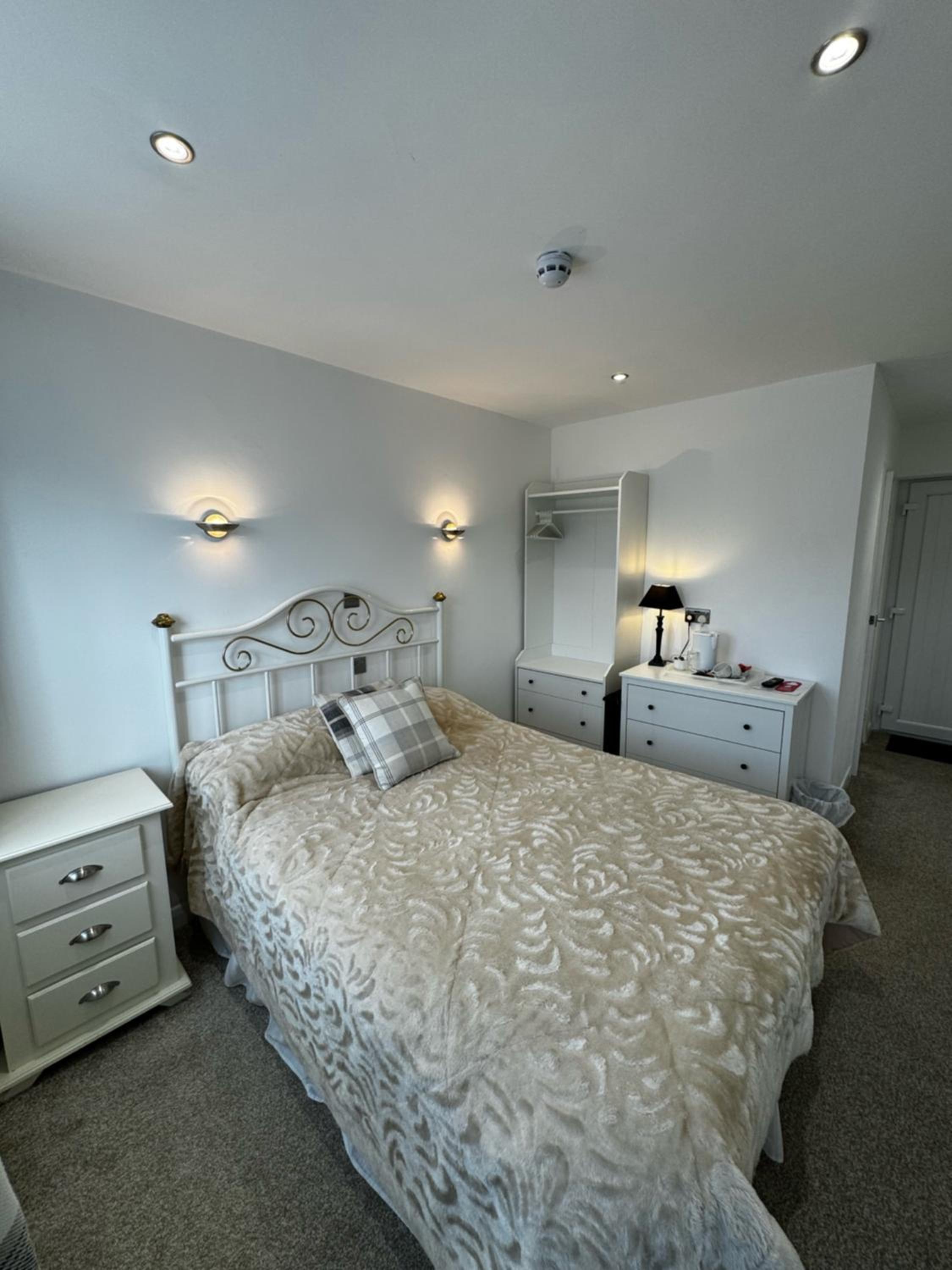 Chequers Inn