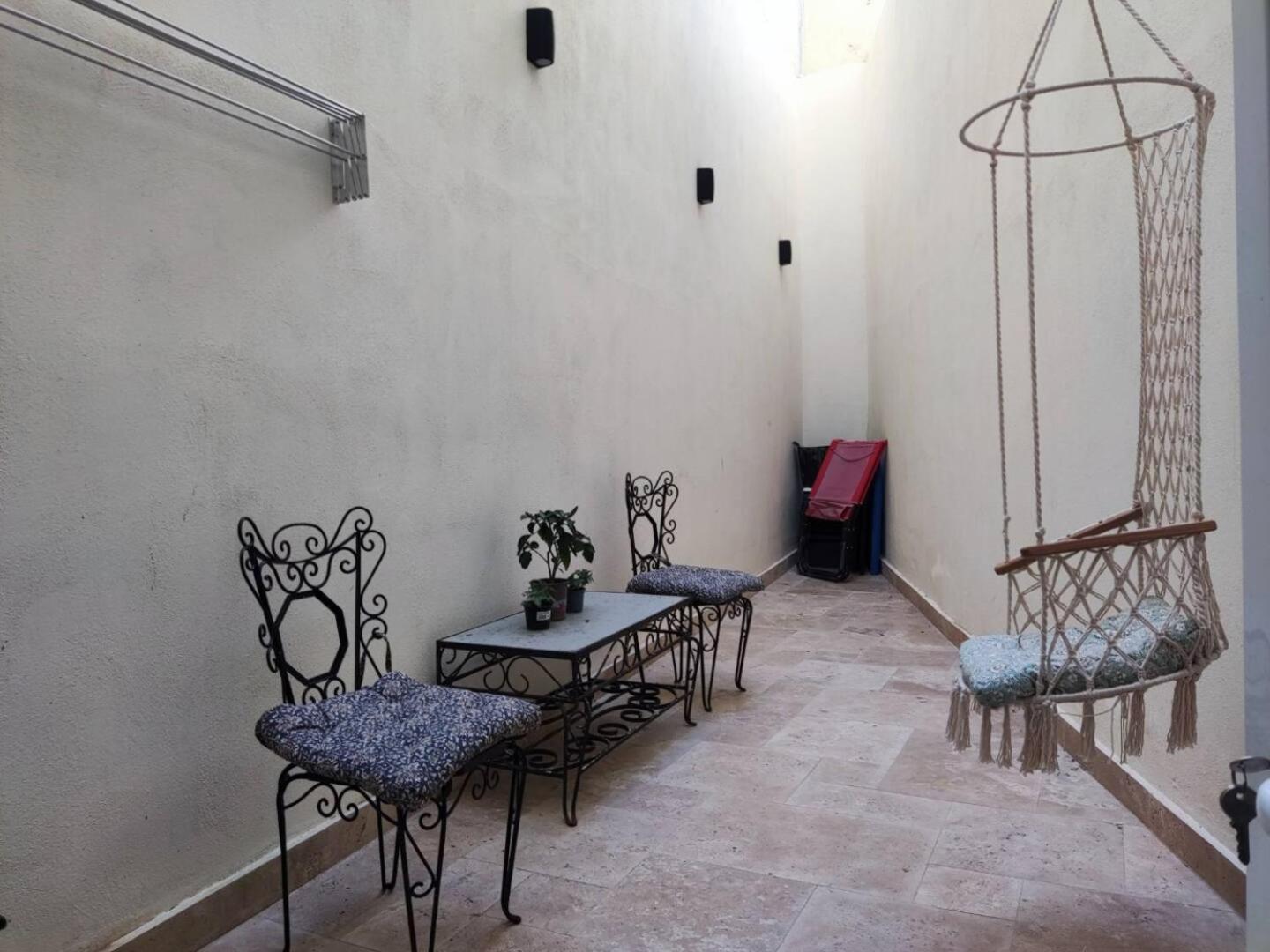 Double bedroom in St Julians in shared house photo 4