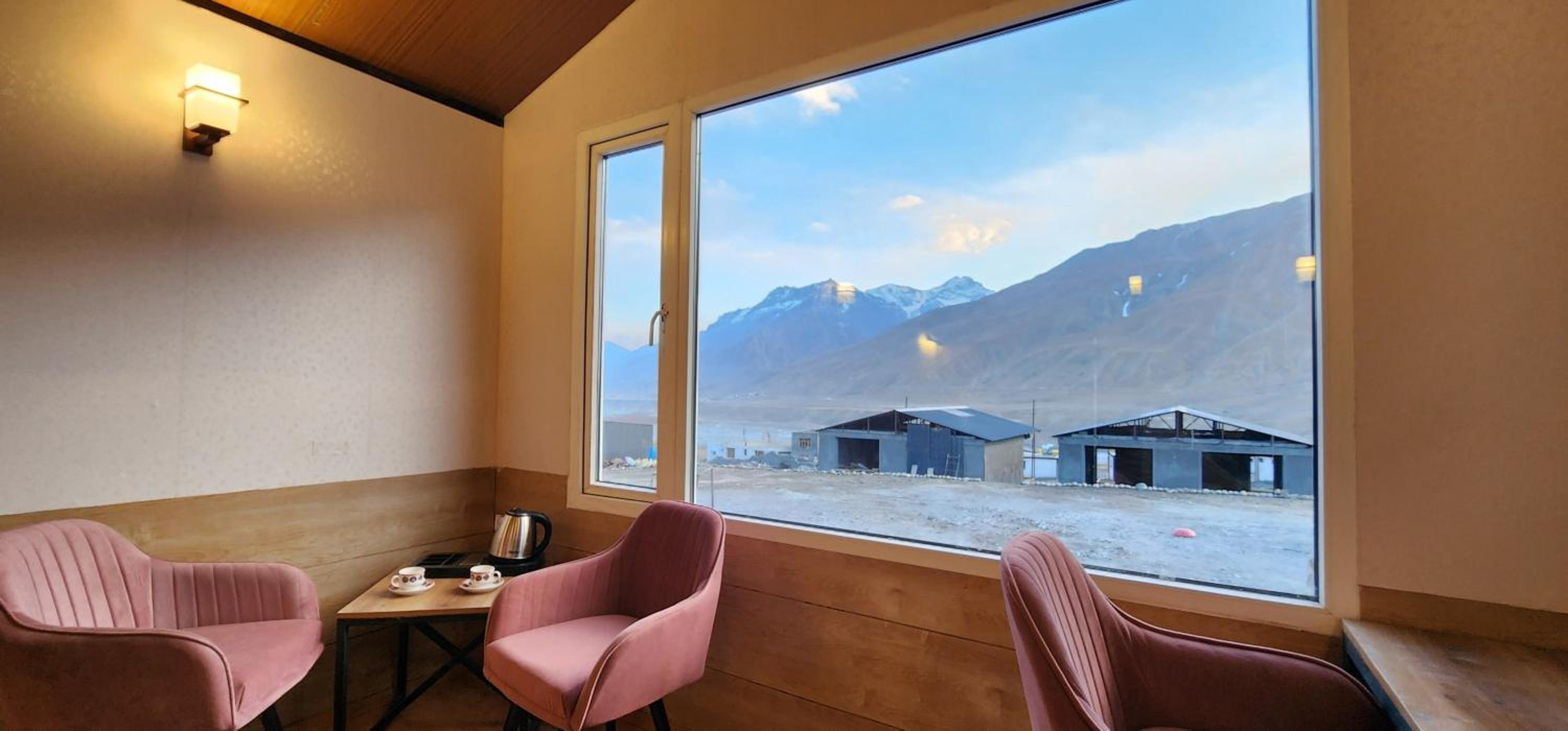 Spiti Villa Himalayan Brothers