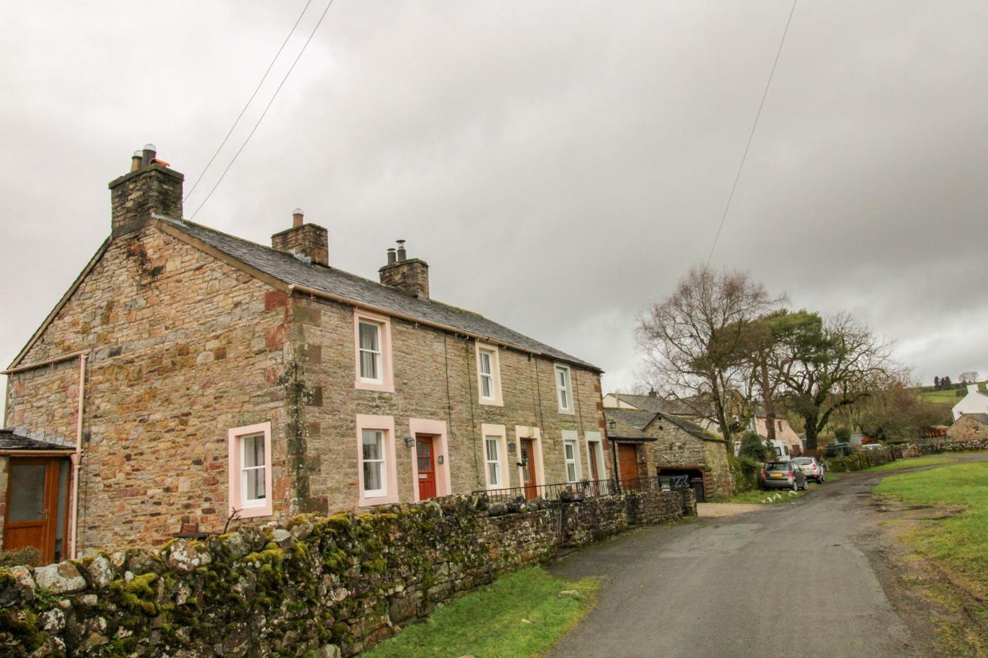 Greenside Cottage traditional cottage overlooking Caldbecks duck pond
