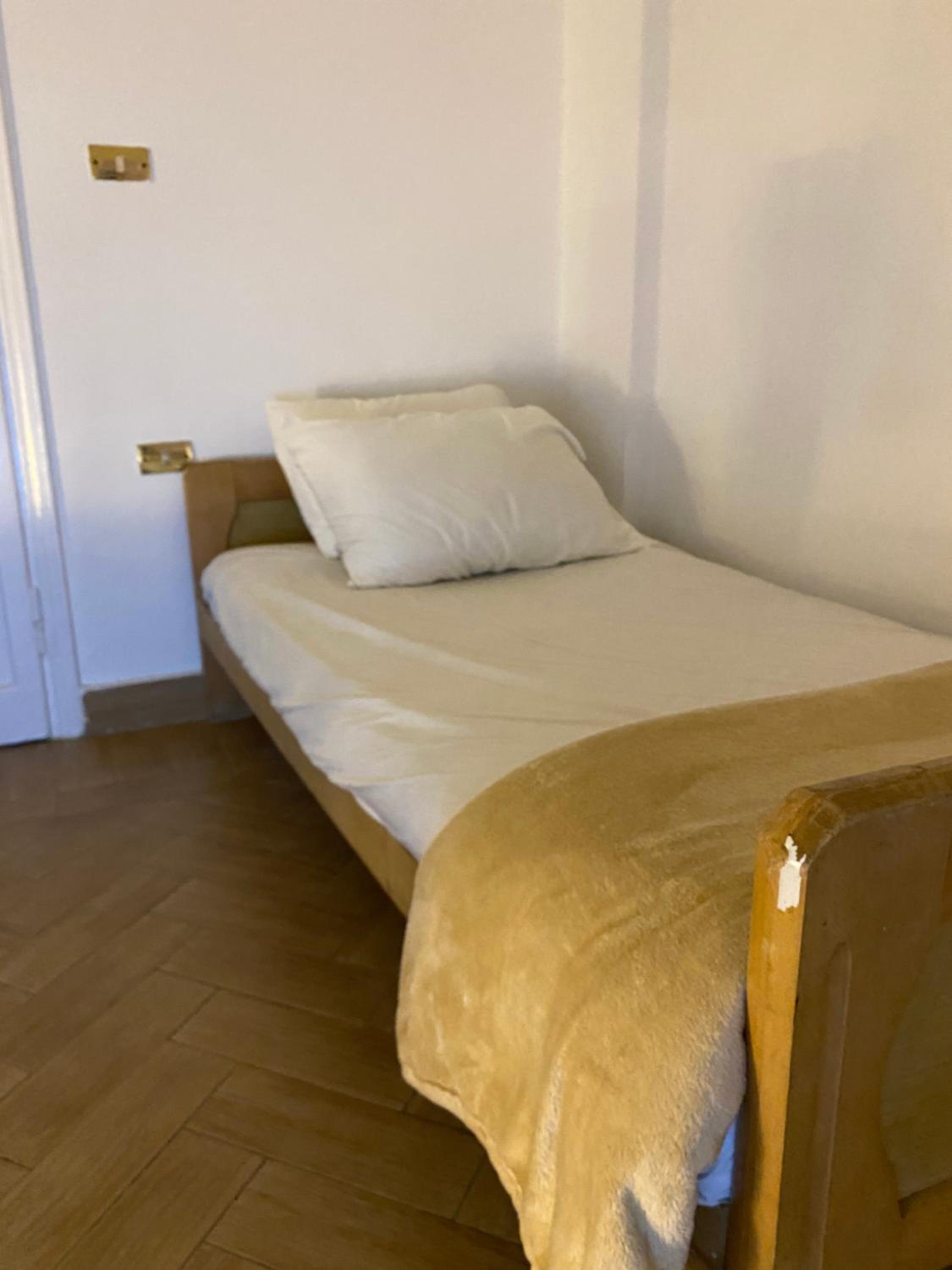 Unique room near the airport