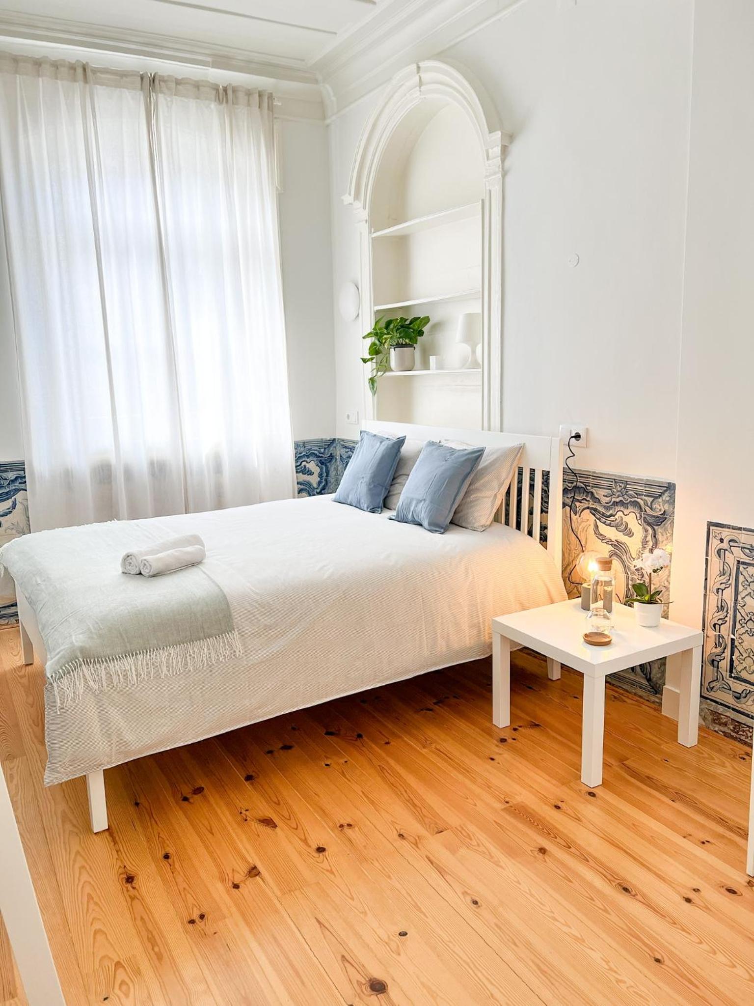 Spacious Historic Room on Rua Augusta