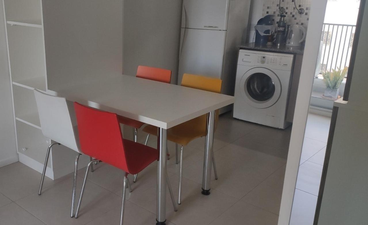 Amplio Monoambiente Dividido 45 m2. Flores.