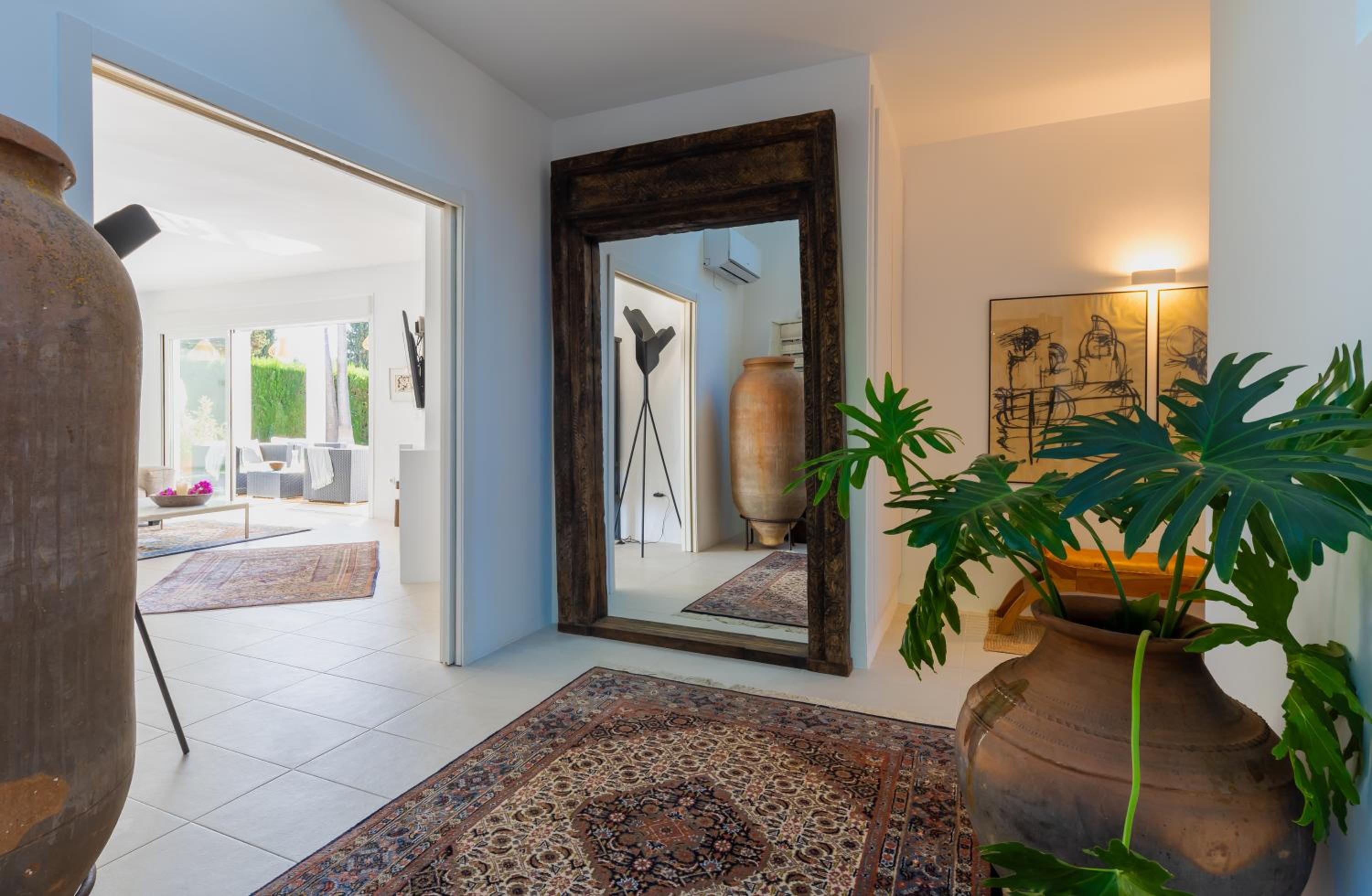Unique Luxury Beach Side Villa with Heated Pool