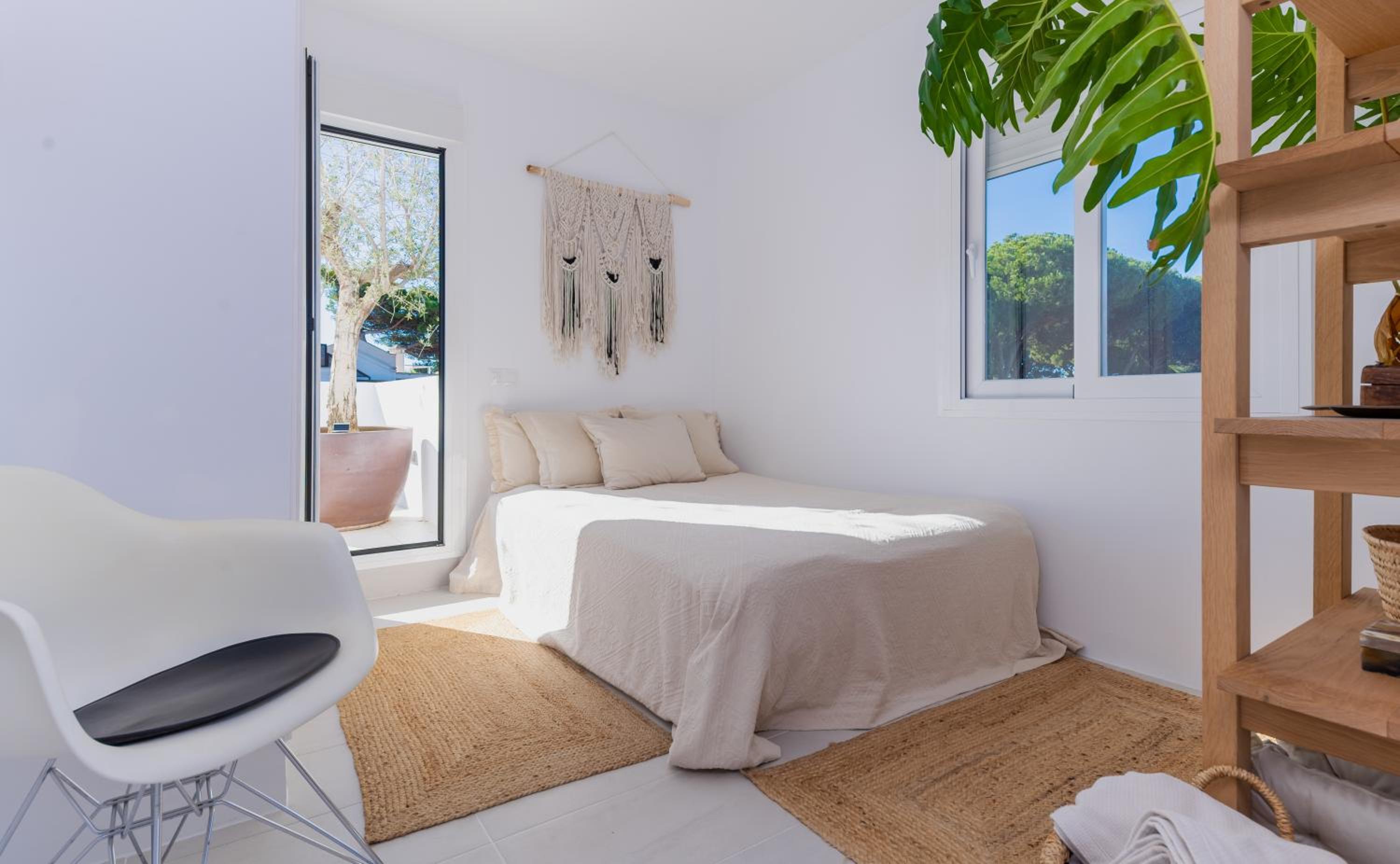 Unique Luxury Beach Side Villa with Heated Pool