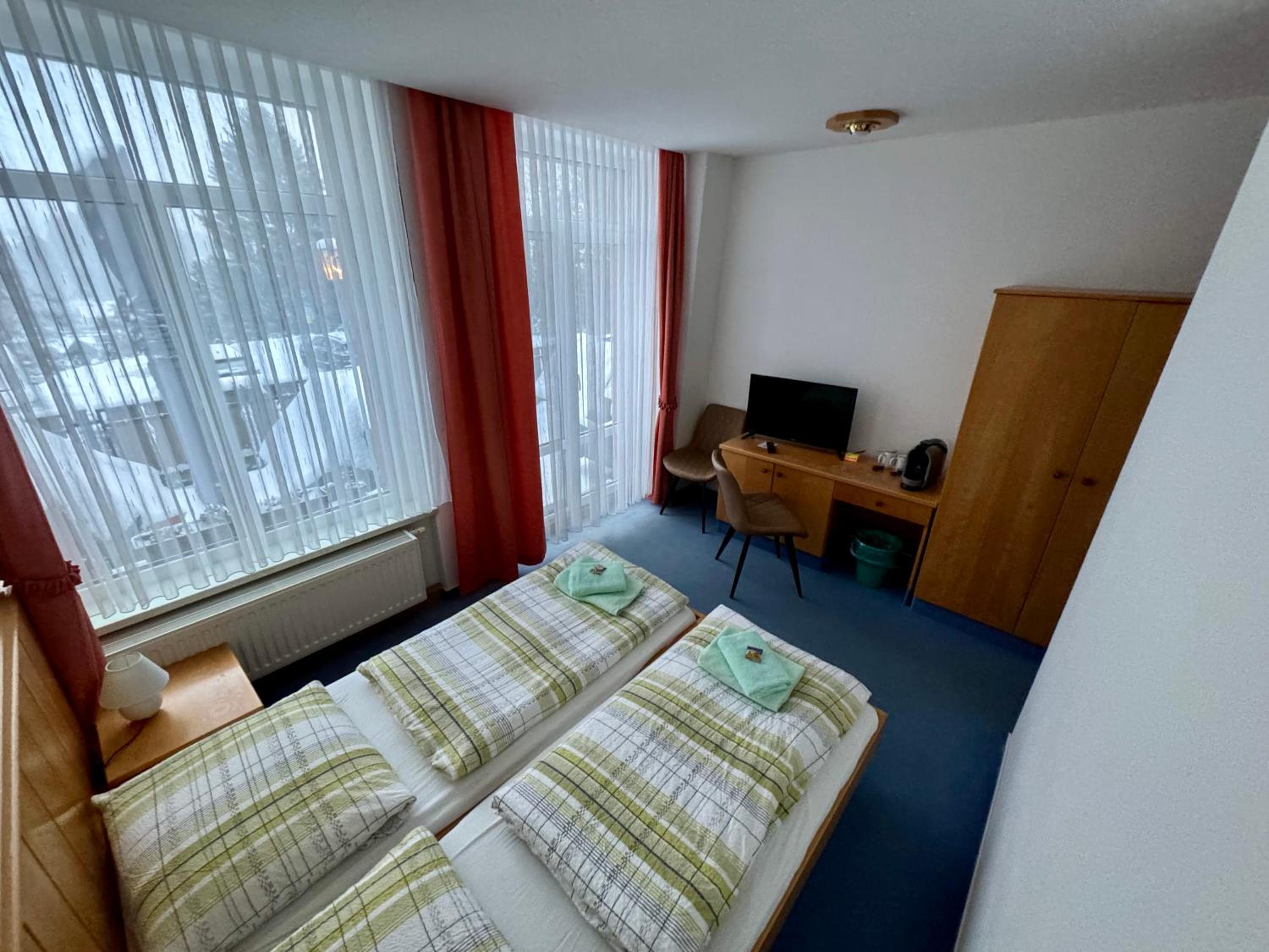 Pension und Berggasthaus Kapellenstein