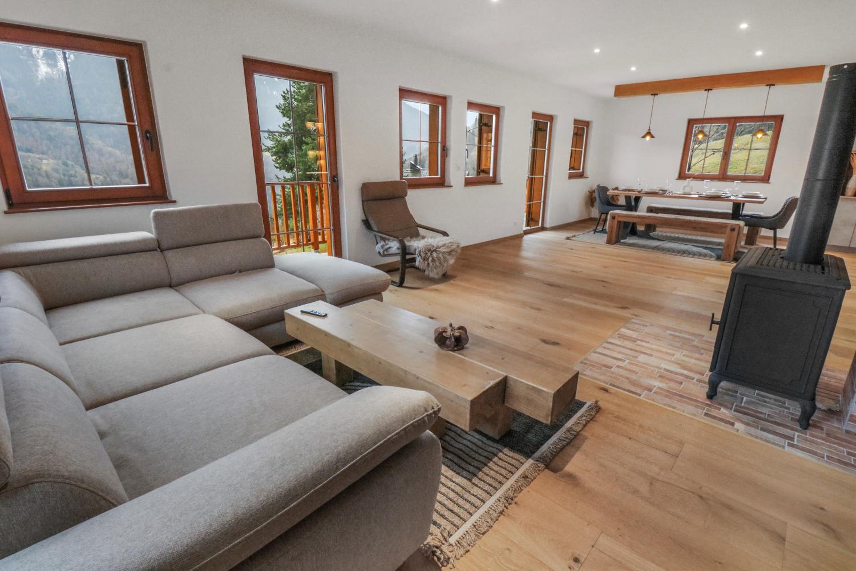 Charmant et spacieux chalet moderne