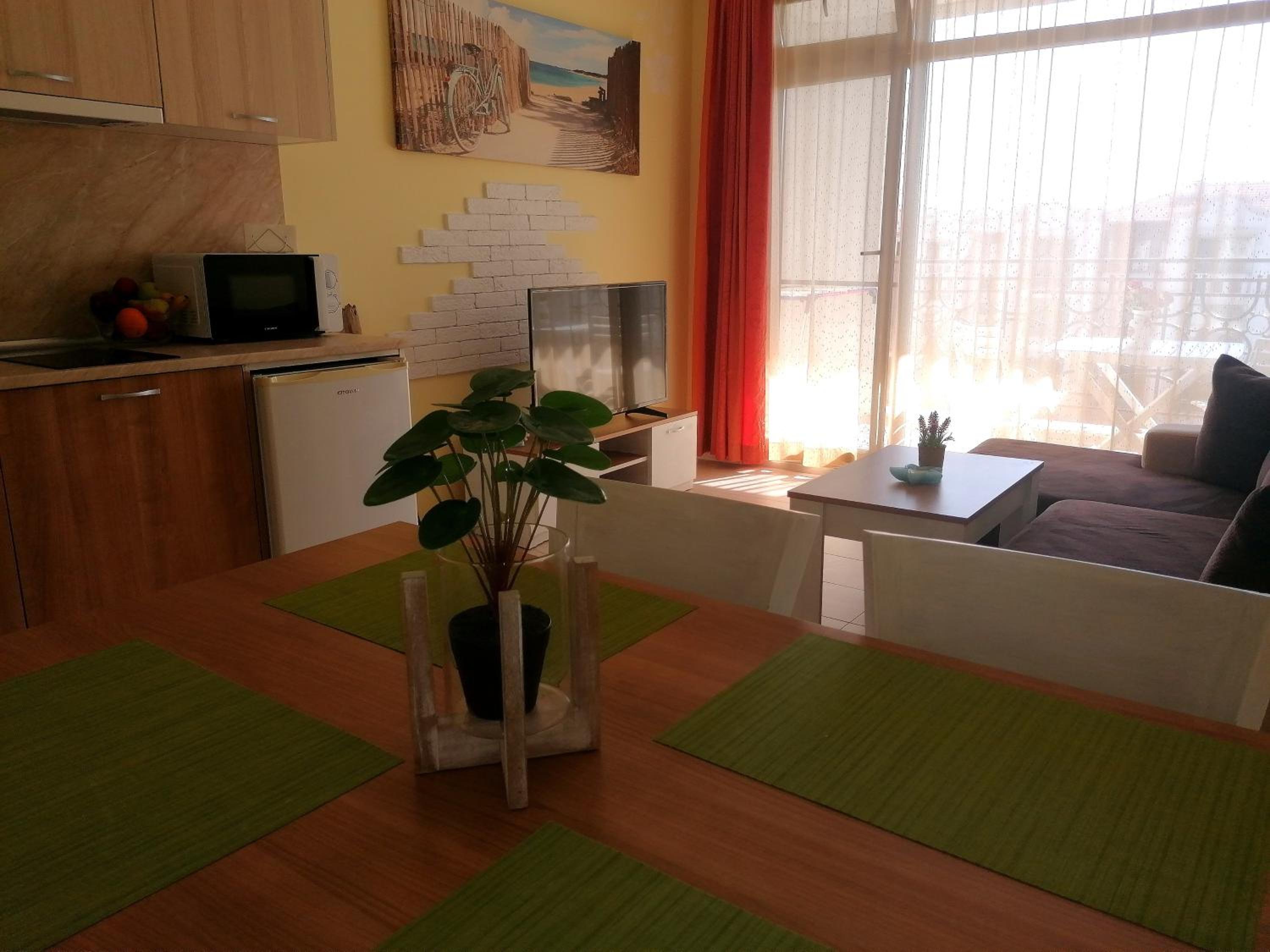 Apartment White dolphin GreeenLife