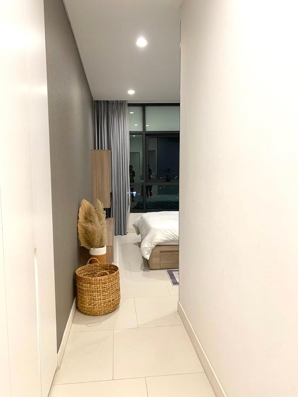 Căn hộ 2bed và 3bed diện tích lớn Full nội thất , cho thú cưng
