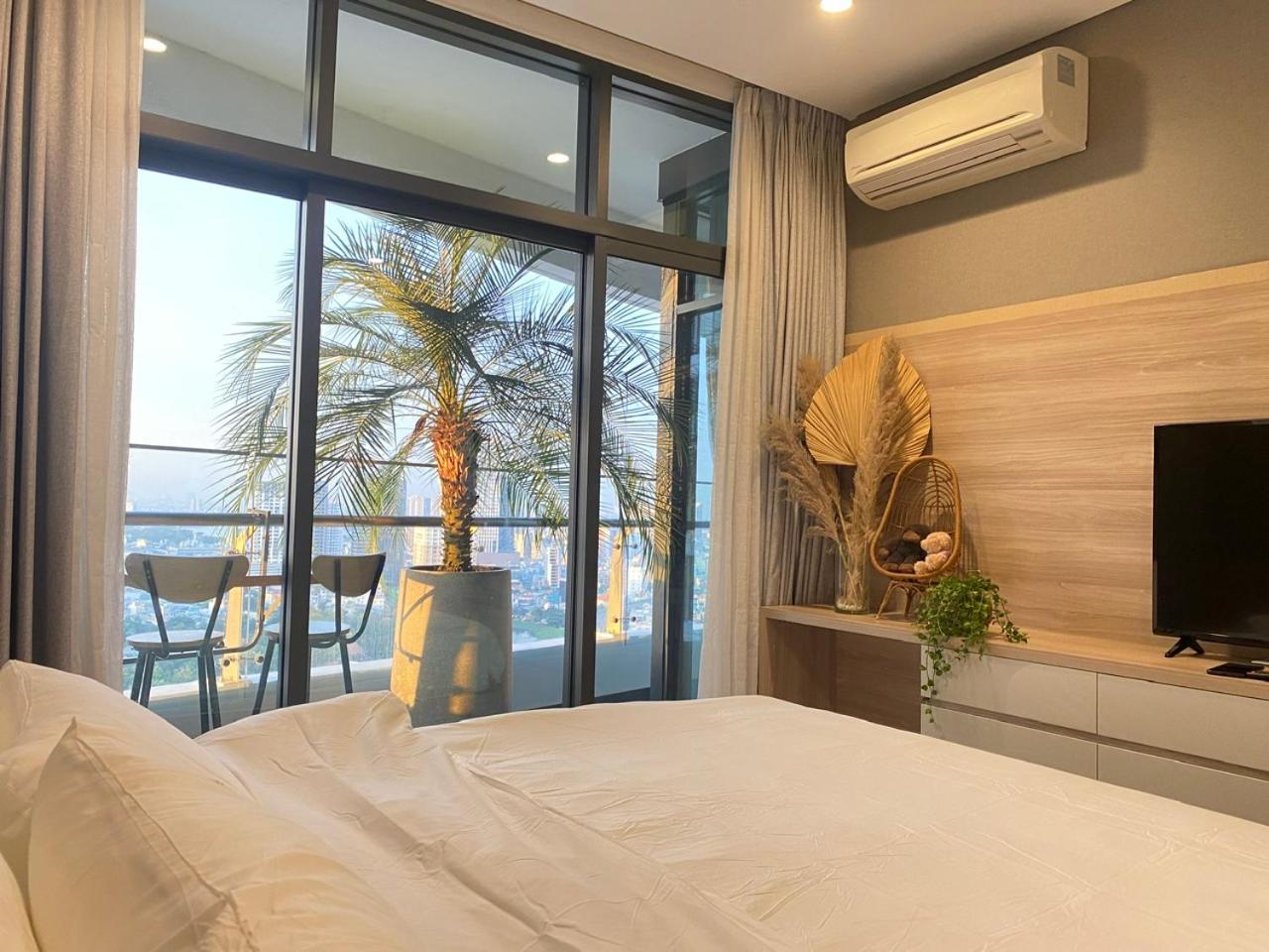 Căn hộ 2bed và 3bed diện tích lớn Full nội thất , cho thú cưng