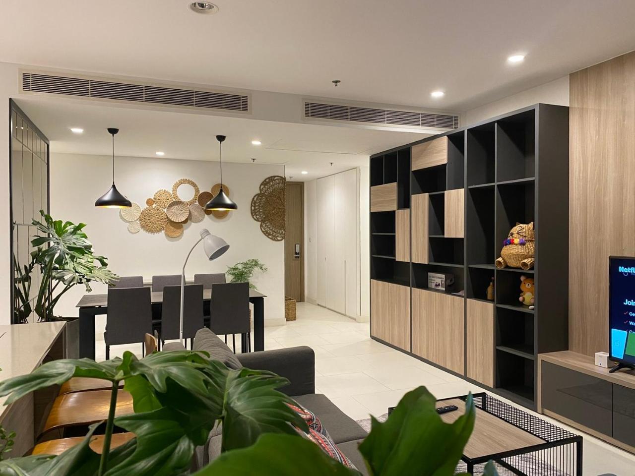 Căn hộ 2bed và 3bed diện tích lớn Full nội thất , cho thú cưng
