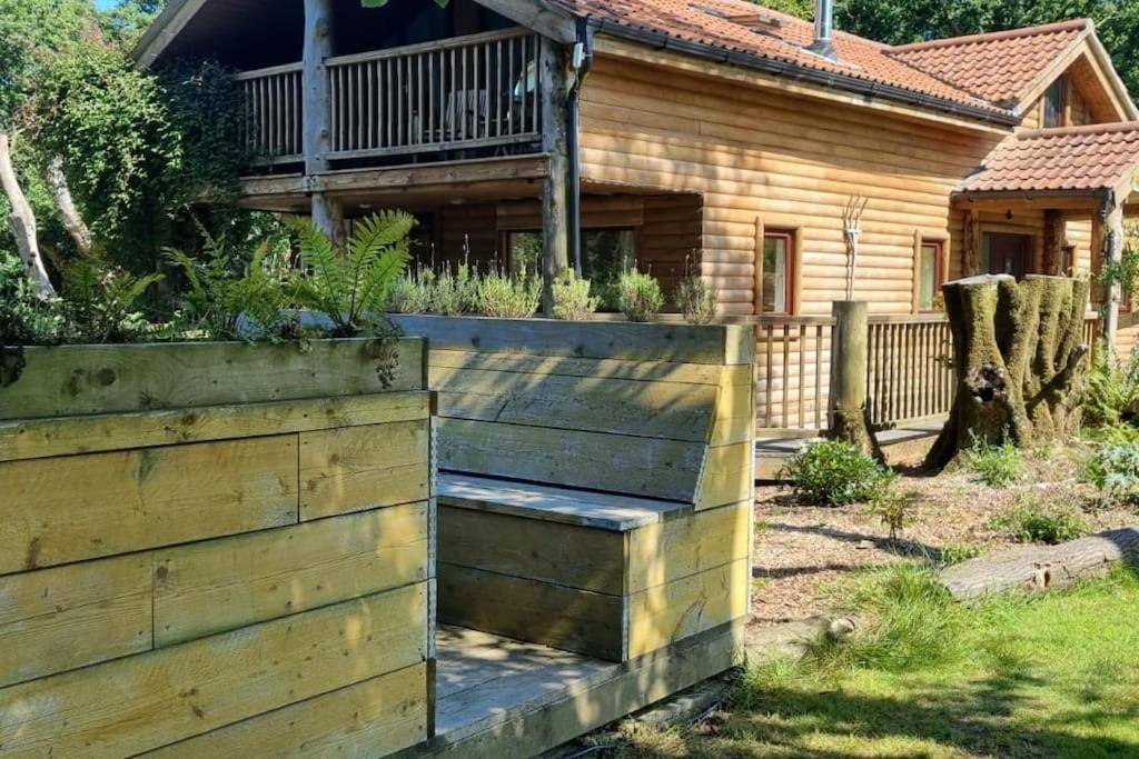 Woodpecker Lodge