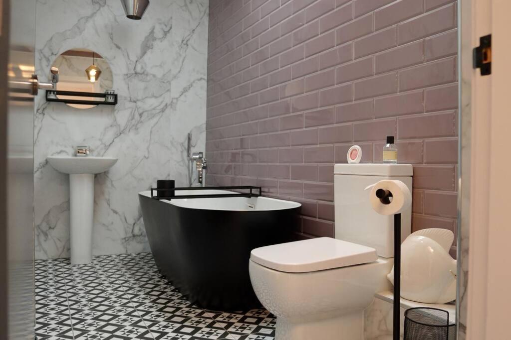 Stunning Coach House