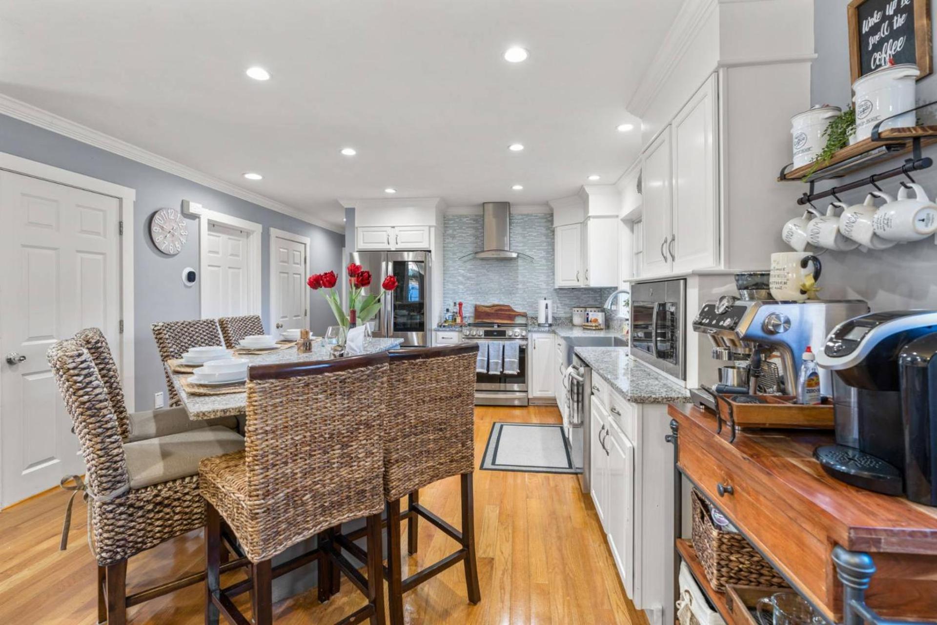 Barnstable Luxury Family Retreat with pool, fire pit and beach nearby