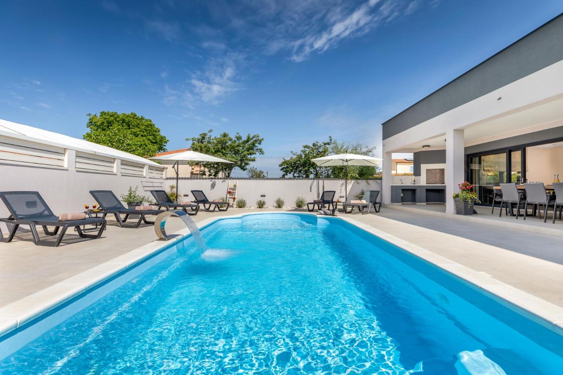 Villa Bella Vita by Istrabook view 2