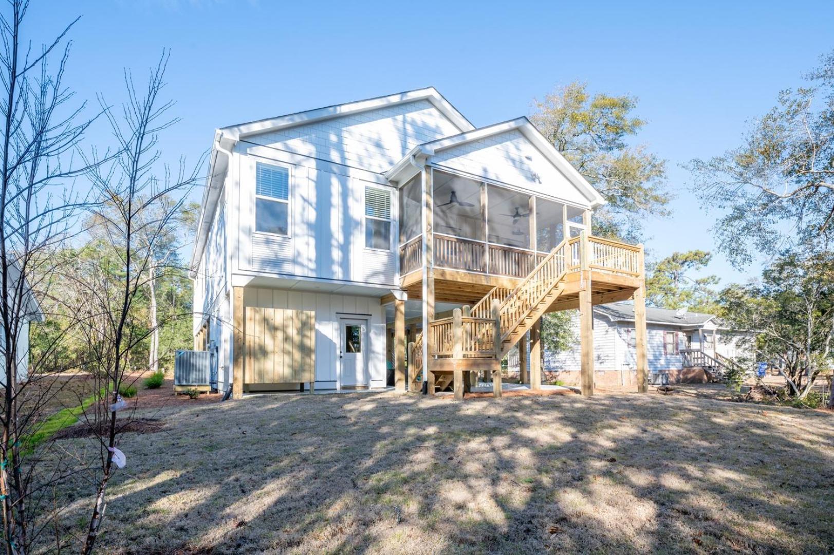 New Construction Home in Oak Island-1/2 Mile walk to the beach view 4