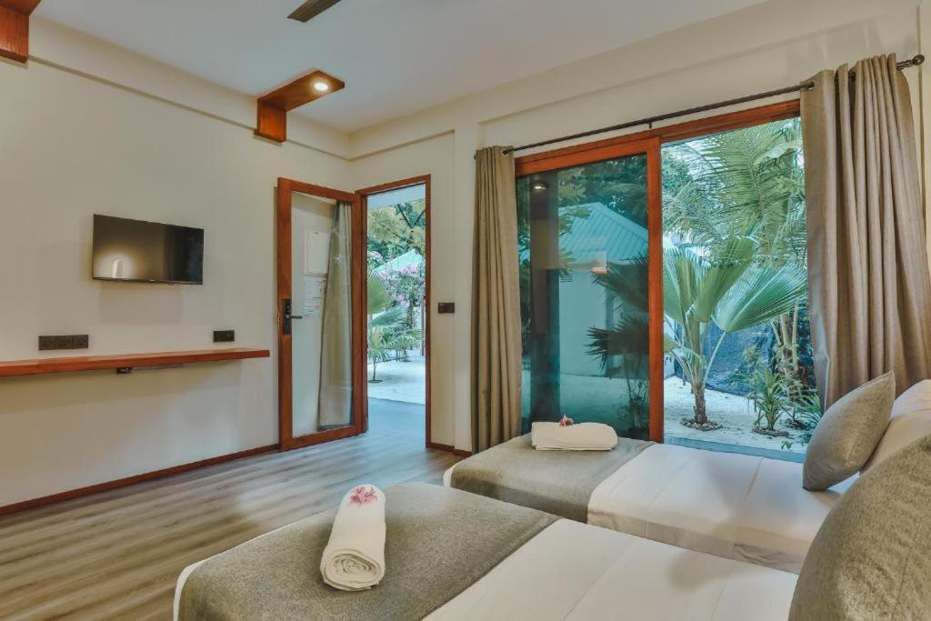 Hanyaa Island Maldives photo 2