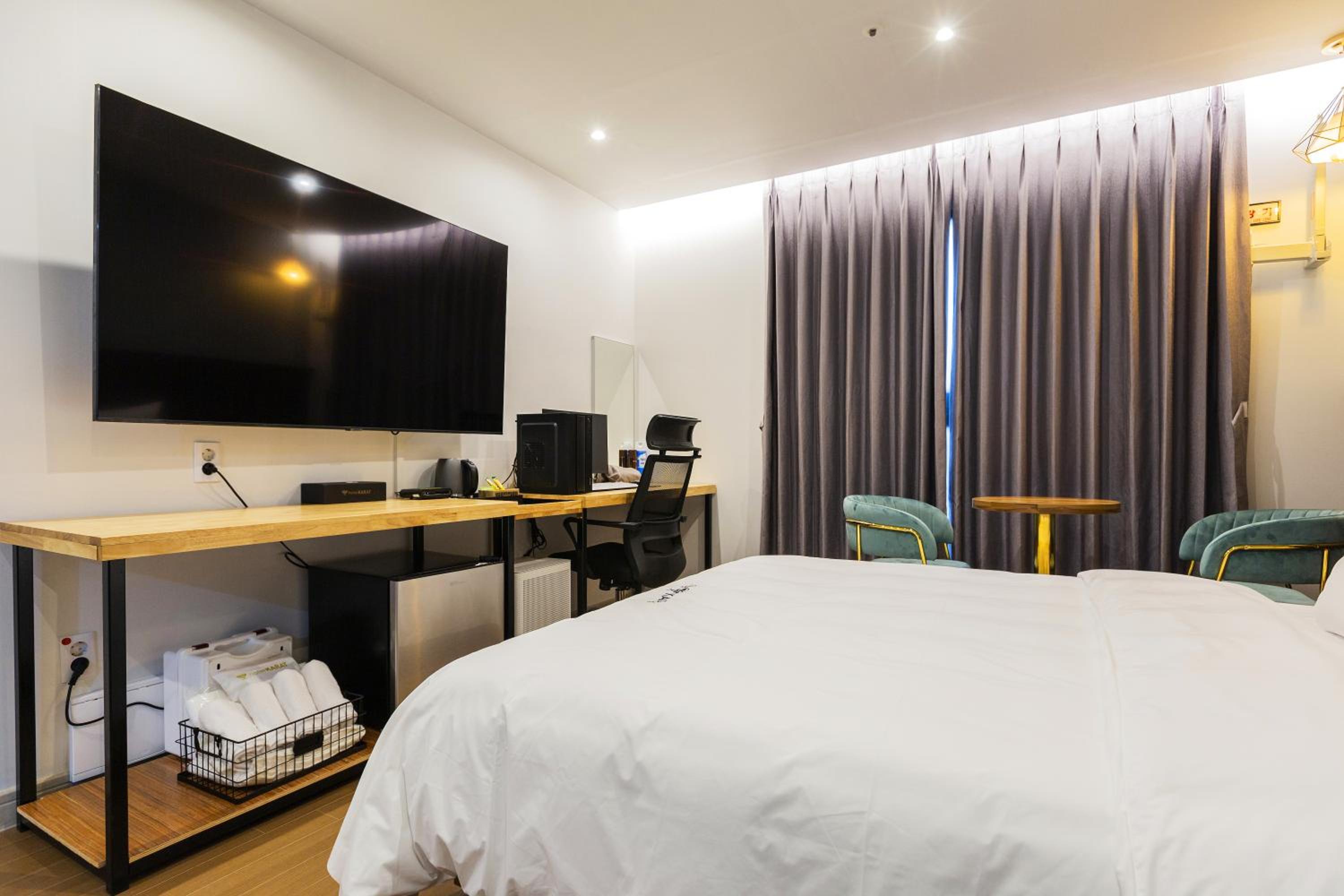 Choeup Karat Hotel