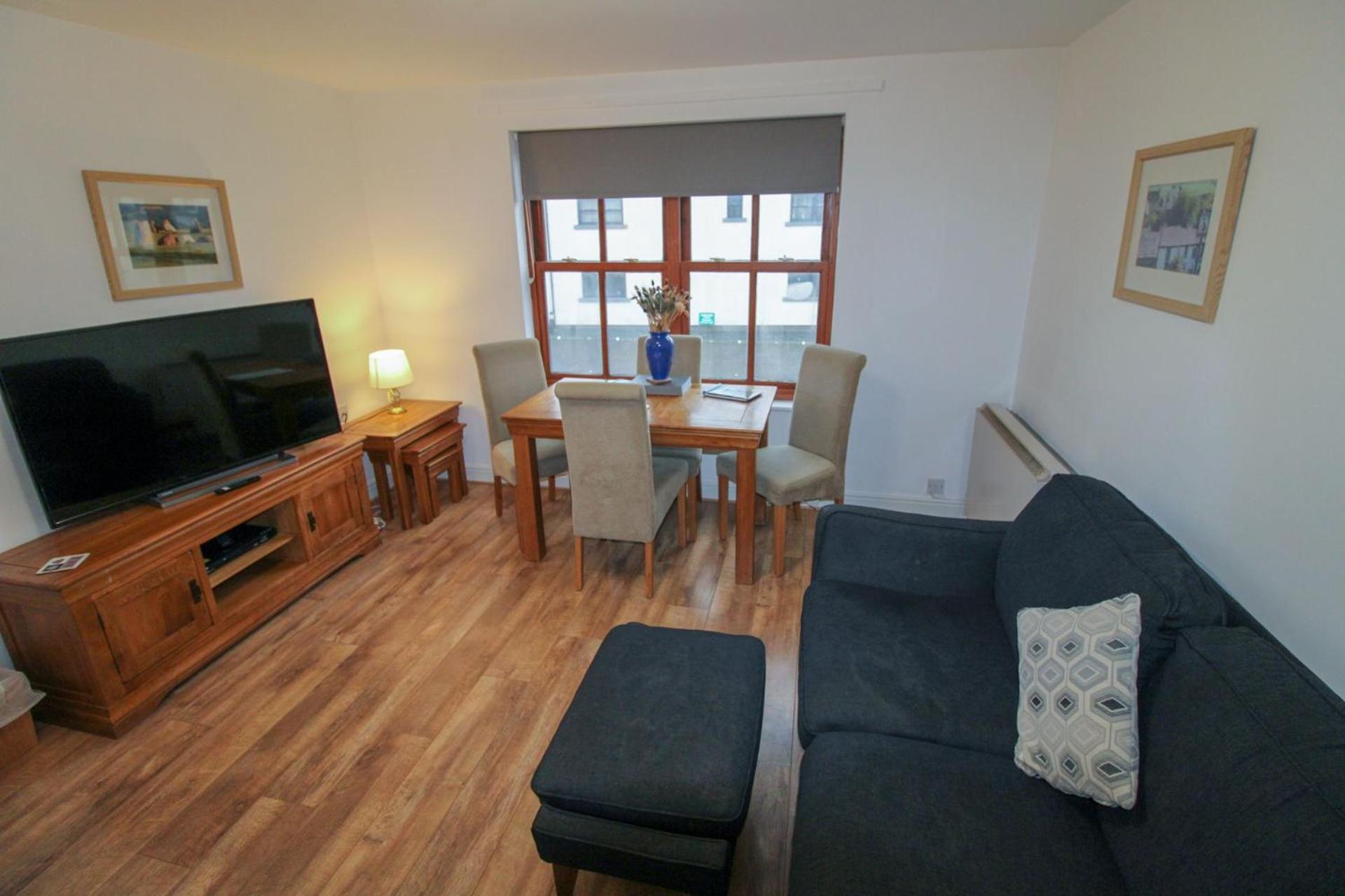 Glenmore, Hewetson Court, centrally located 1st floor apartment in Keswick