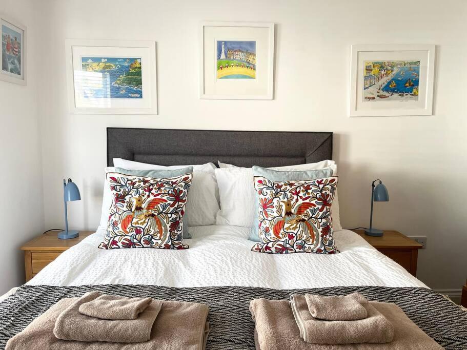 Seascape Stay No 4, Sea View & Parking view 3