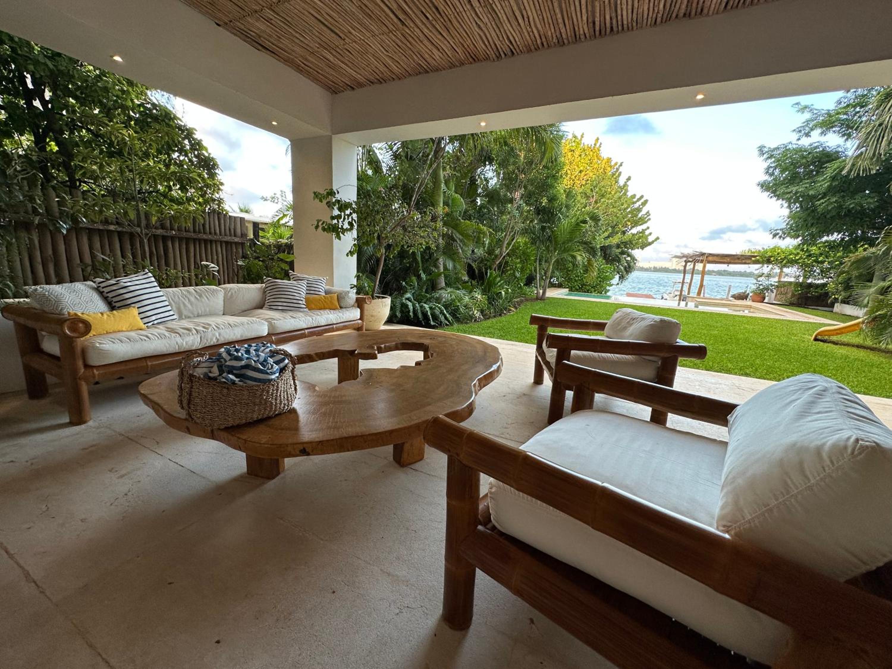 4BR Lakefront Villa with Private Pool by Solmar Rentals