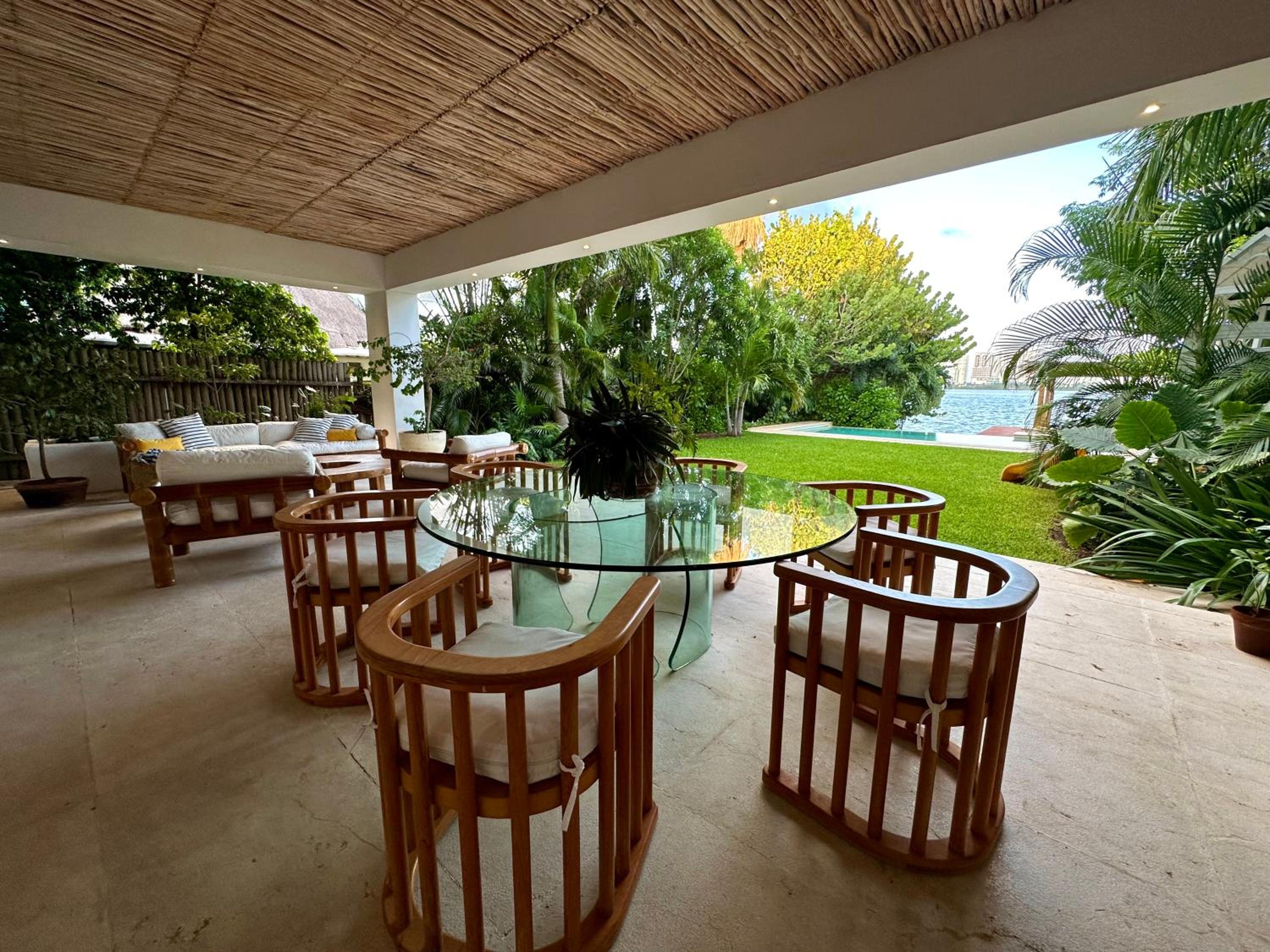 4BR Lakefront Villa with Private Pool by Solmar Rentals