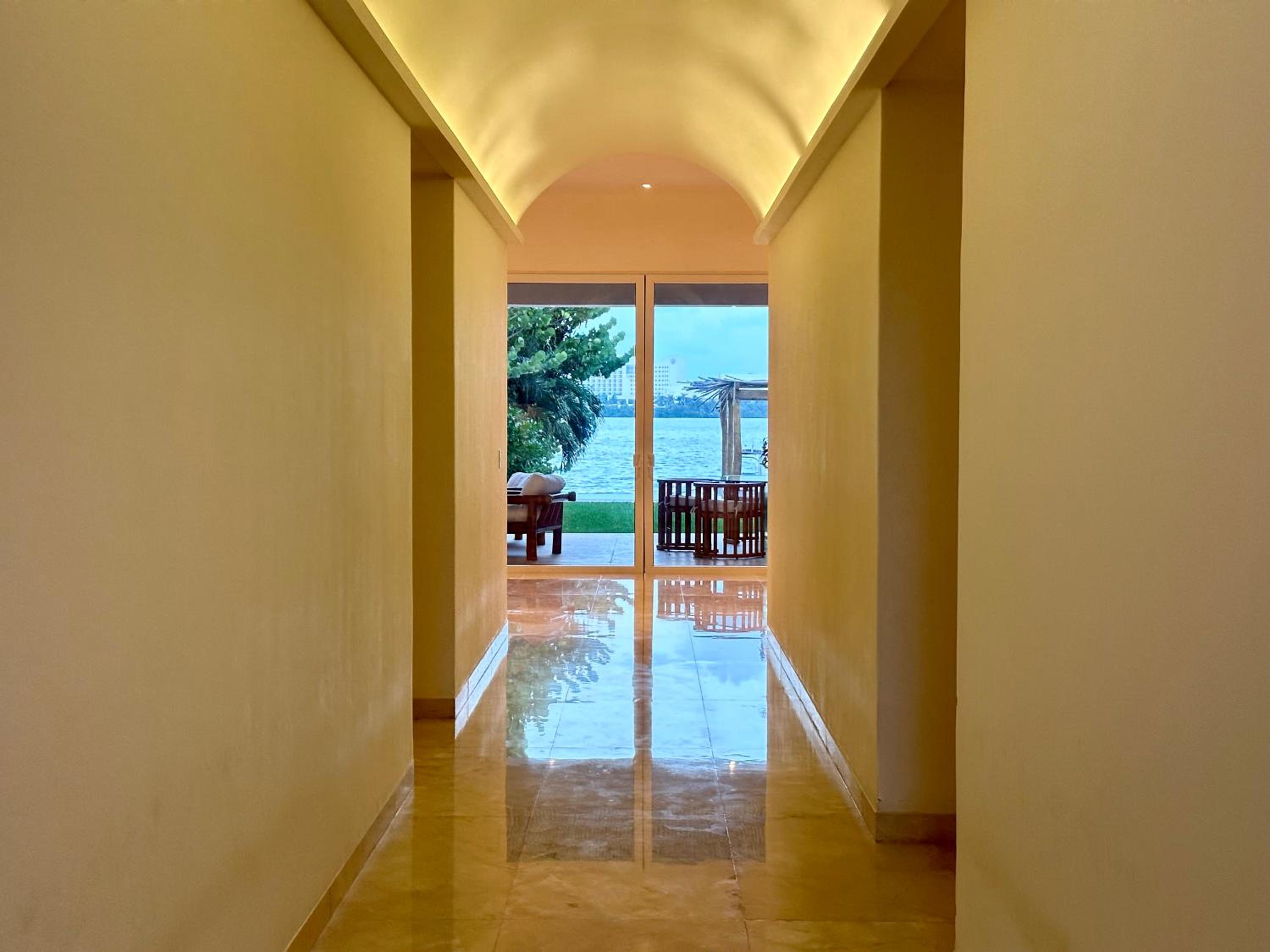 4BR Lakefront Villa with Private Pool by Solmar Rentals