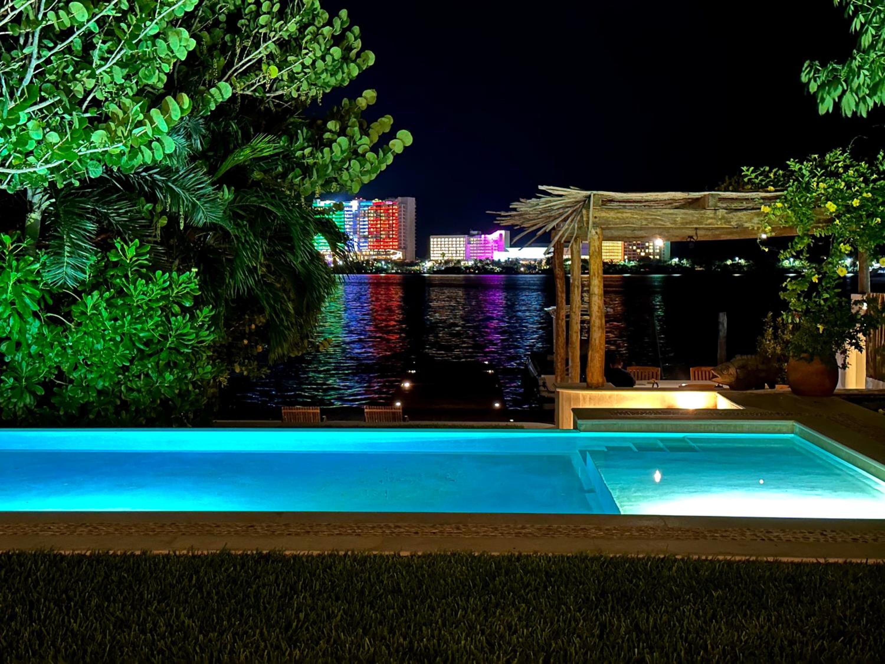 4BR Lakefront Villa with Private Pool by Solmar Rentals