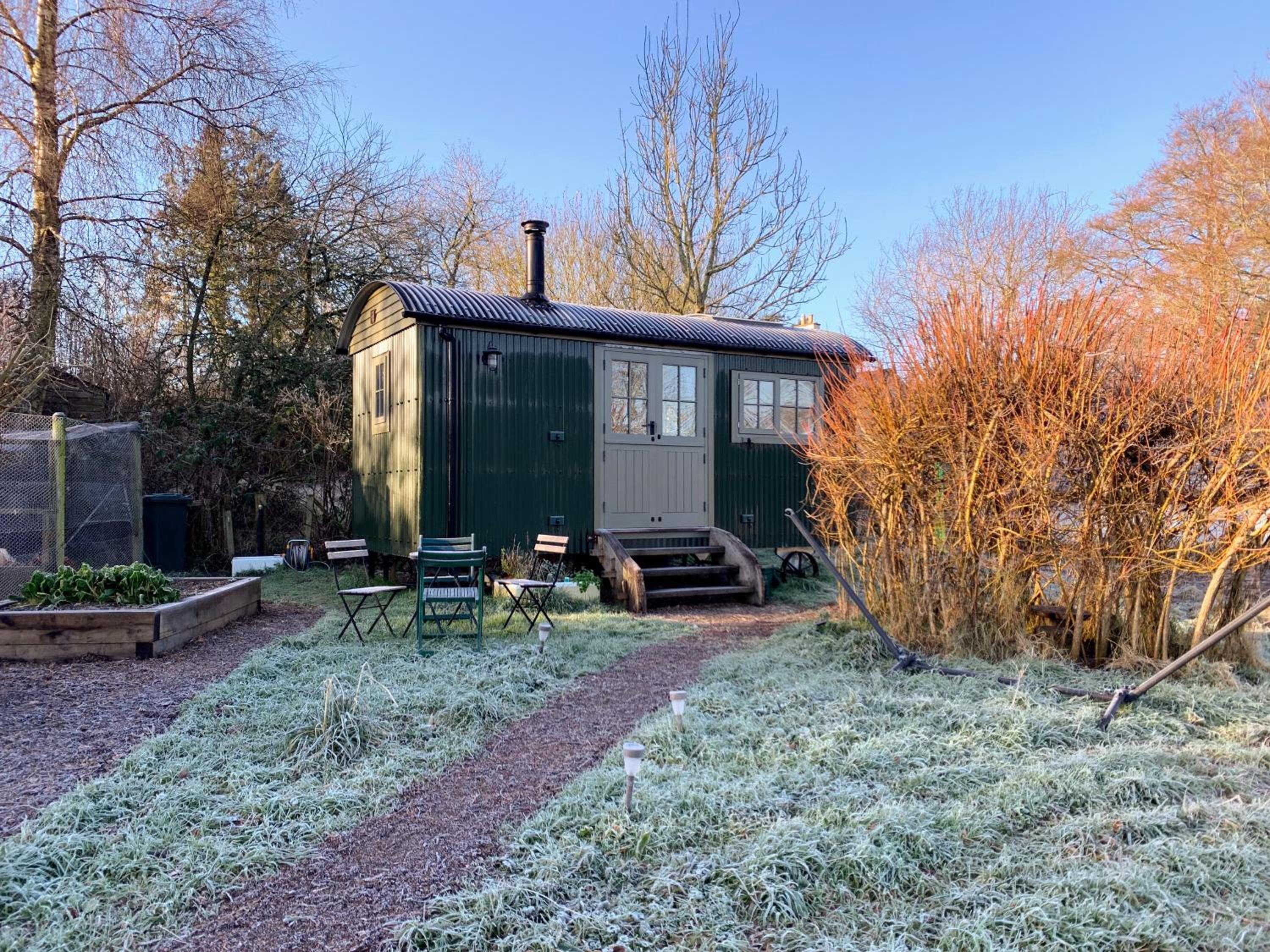 Newton Abbot Vacations - Rushford Shepherd's Hut - Property Image 24
