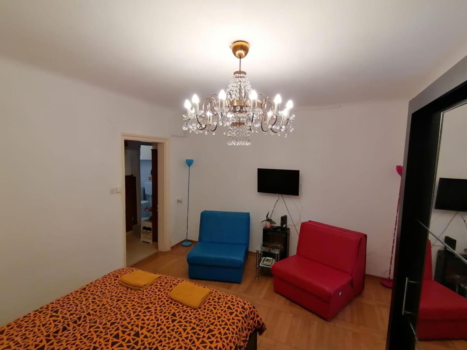 ZAGREB Botanical Garden Budget Apartment