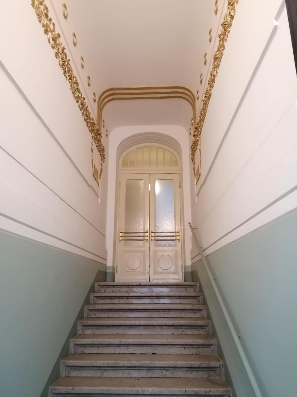ZAGREB Botanical Garden Budget Apartment