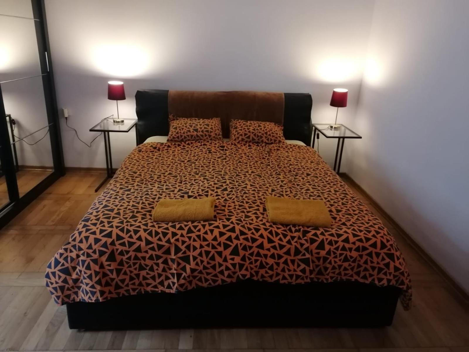 ZAGREB Botanical Garden Budget Apartment