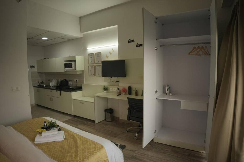hotel room