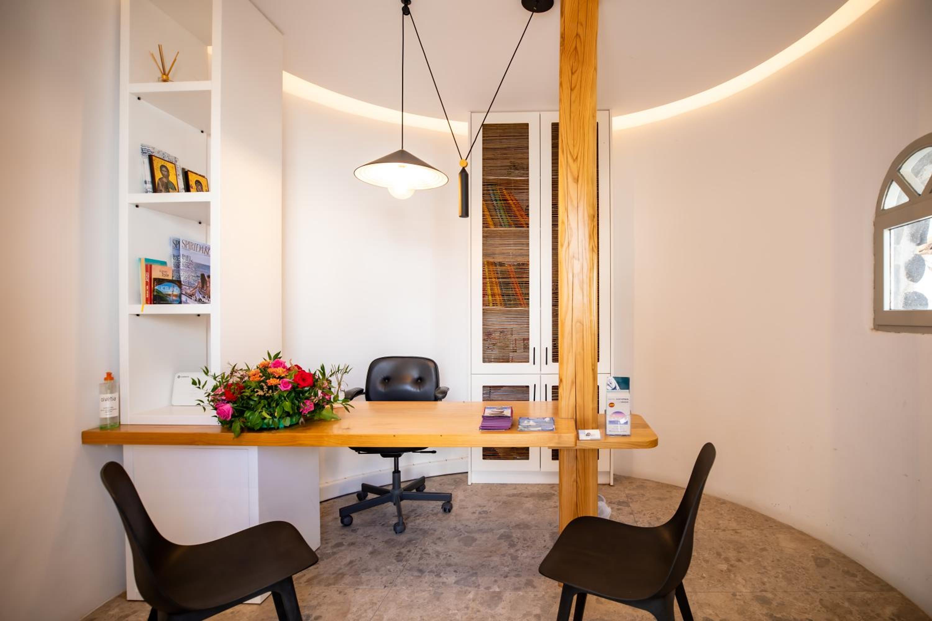 Louis Studios Santorini photo 4